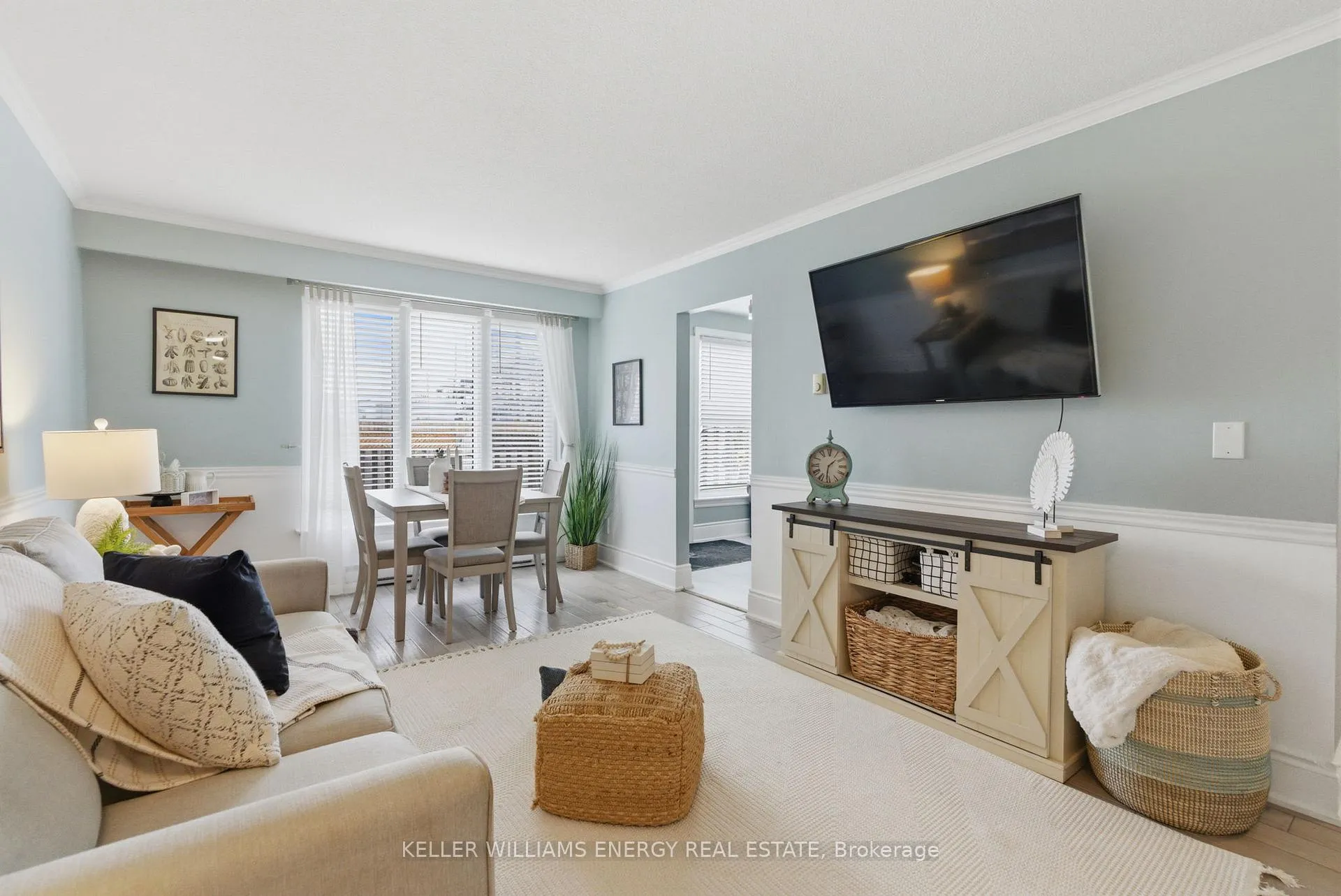 Photo 3 of Unit 12, 33 Taunton Road E, Oshawa, Centennial — HOMEH