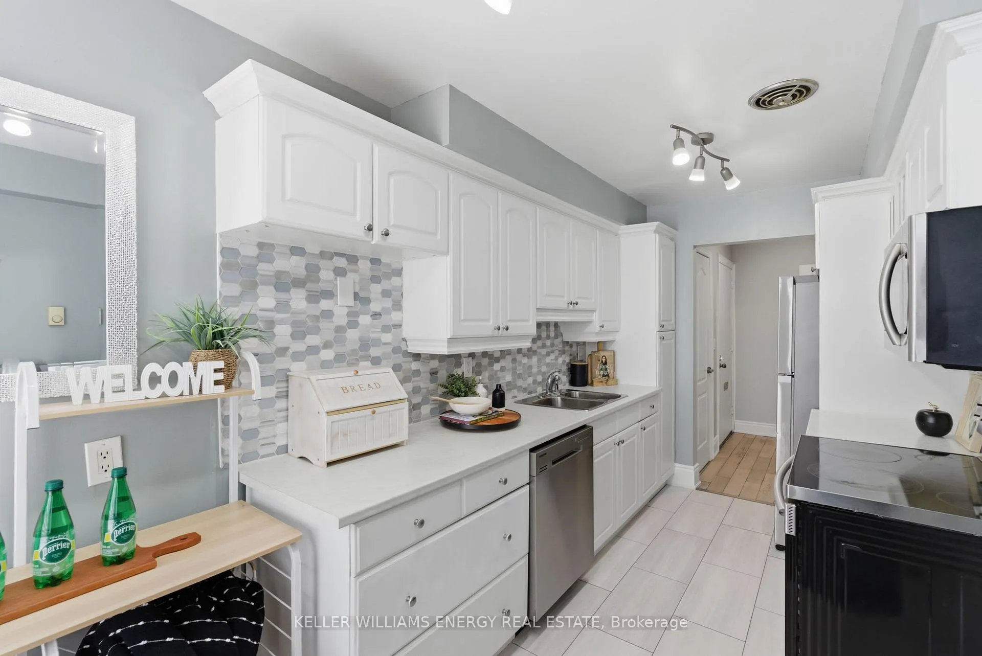 Photo 11 of Unit 12, 33 Taunton Road E, Oshawa, Centennial — HOMEH