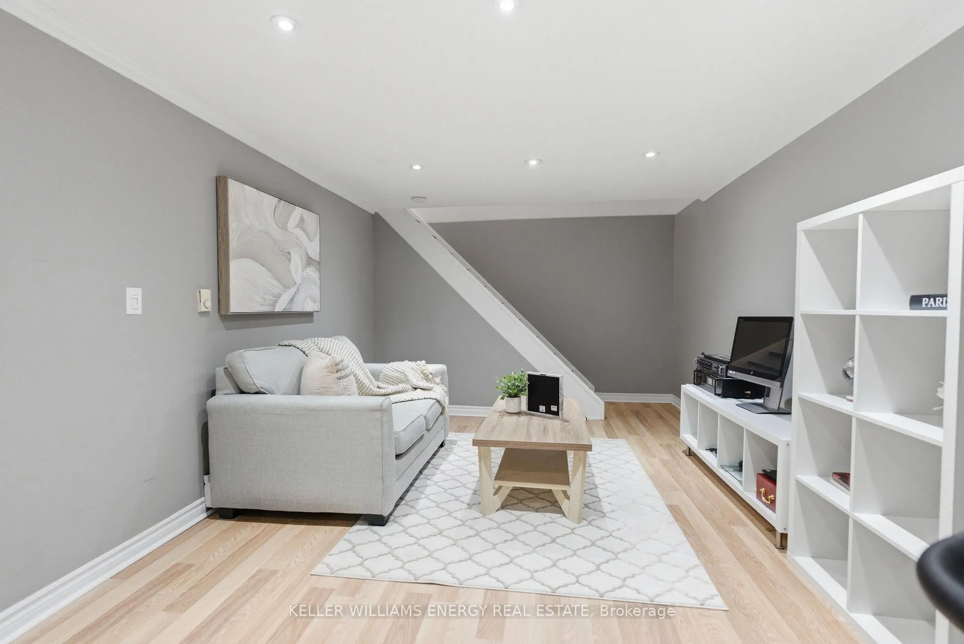 Photo 19 of Unit 12, 33 Taunton Road E, Oshawa, Centennial — HOMEH