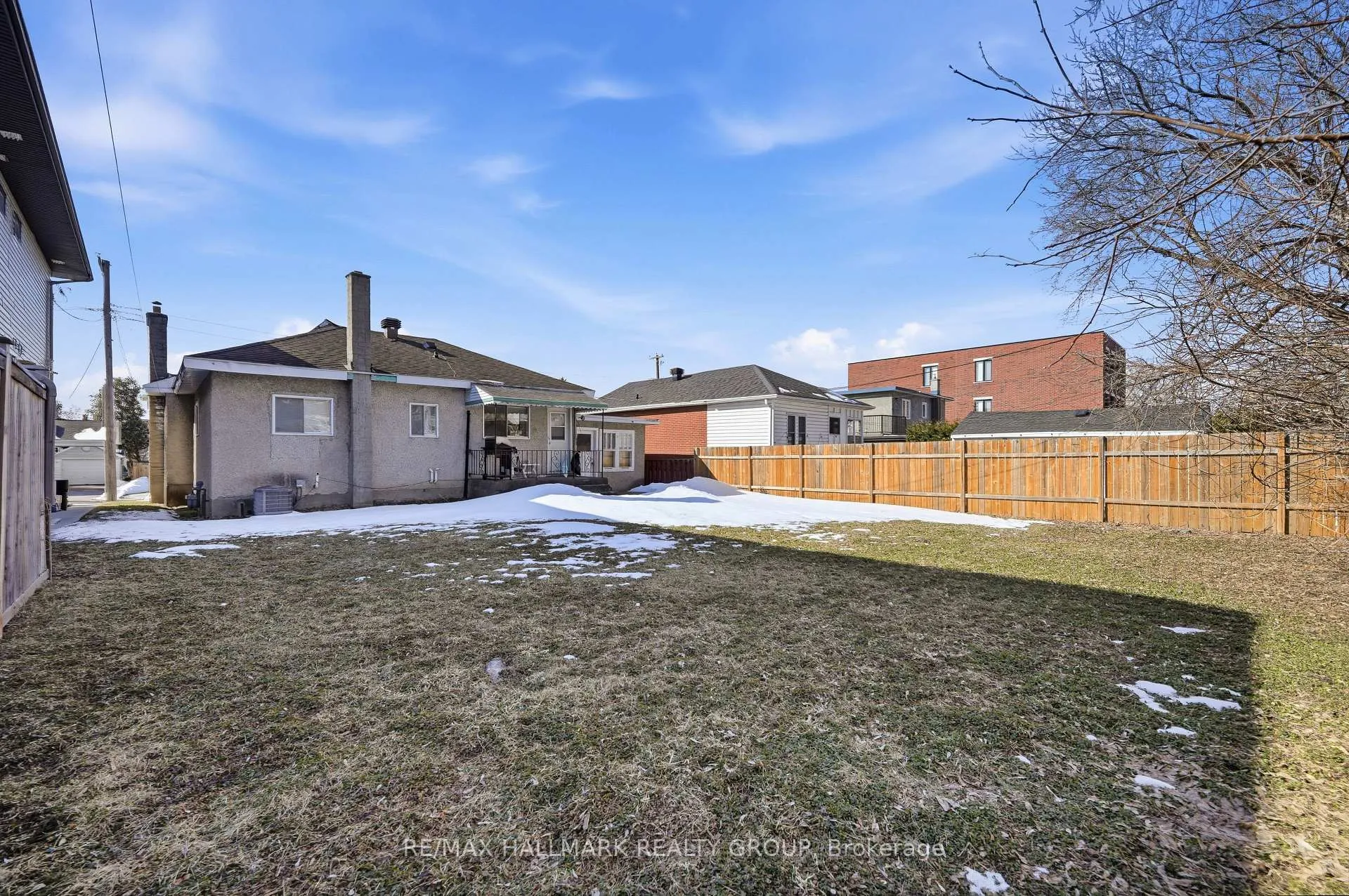 Photo 4 of 211 Columbus Avenue, Ottawa, Overbrook/Castle Heights — HOMEH