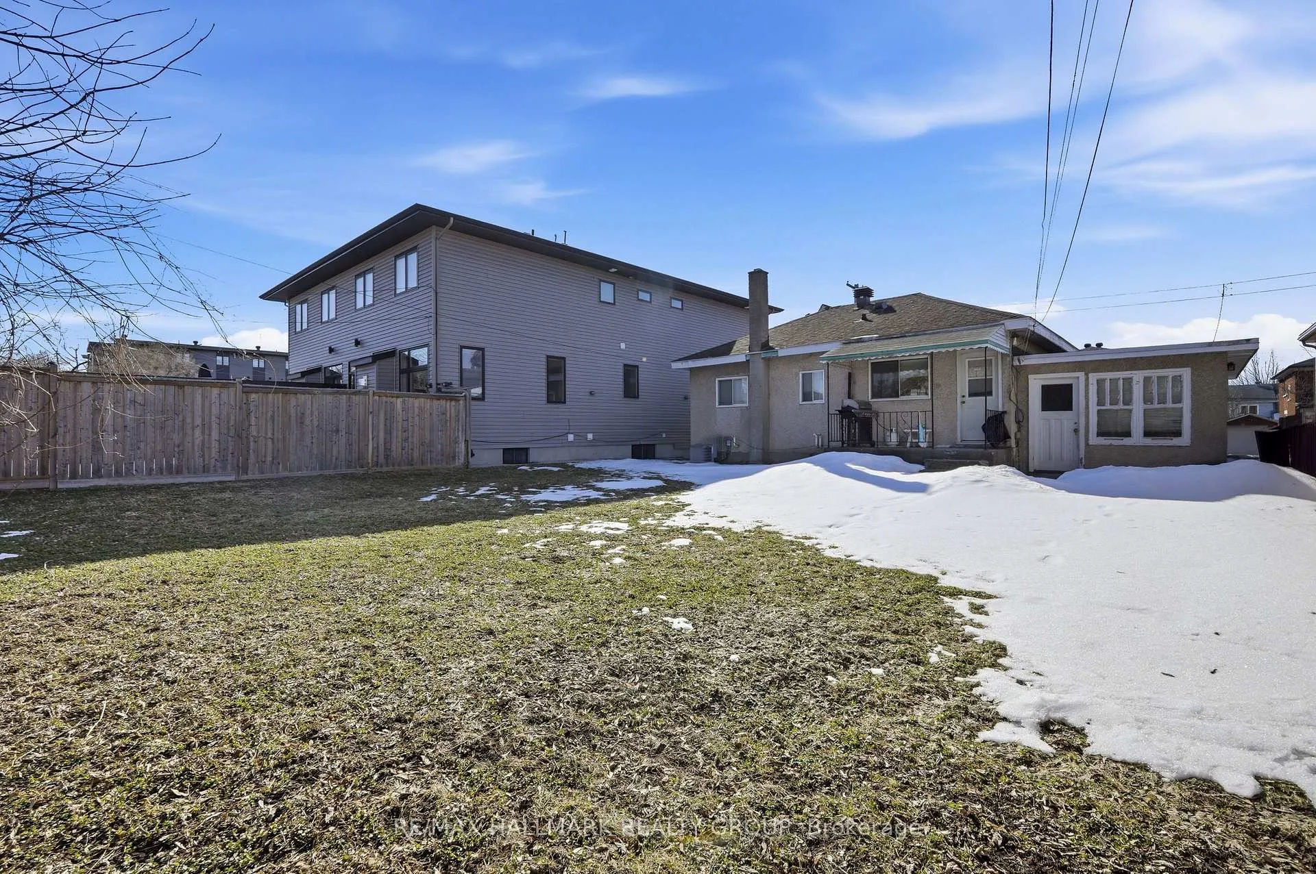 Photo 5 of 211 Columbus Avenue, Ottawa, Overbrook/Castle Heights — HOMEH