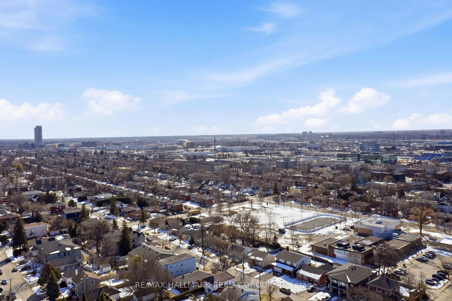 Photo 11 of 211 Columbus Avenue, Ottawa, Overbrook/Castle Heights — HOMEH
