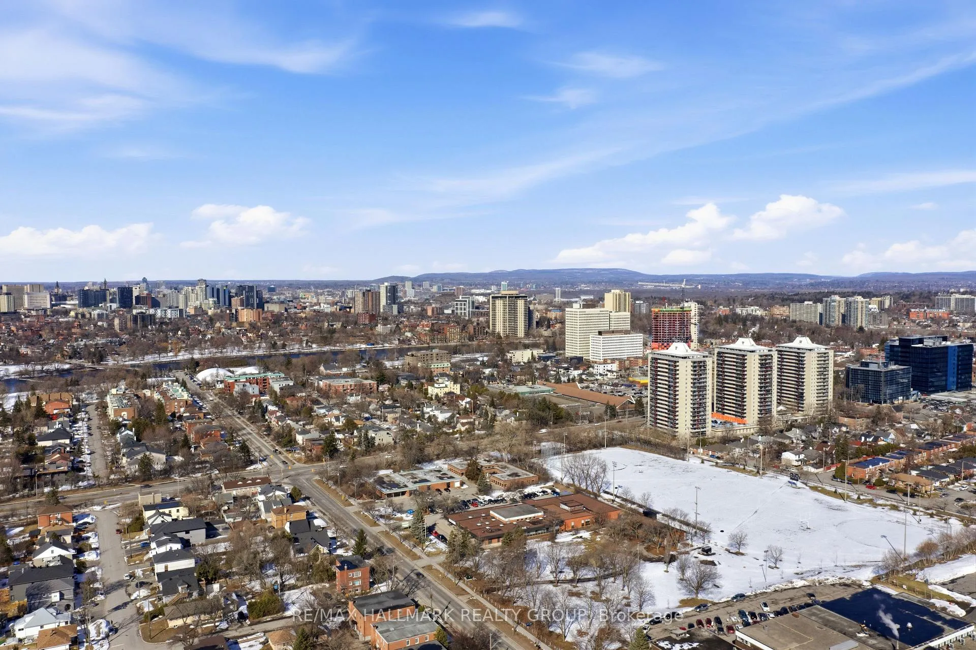 Photo 13 of 211 Columbus Avenue, Ottawa, Overbrook/Castle Heights — HOMEH