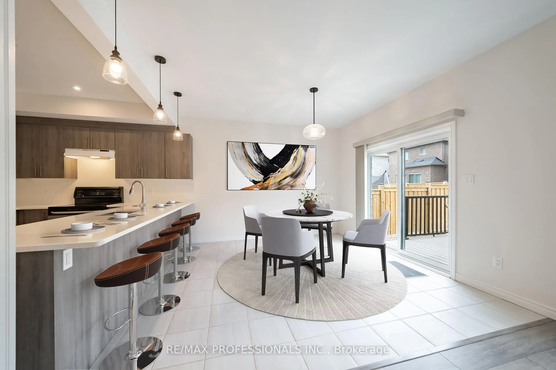 Photo 11 of 22 Thomas Bird Street, Clarington, Bowmanville — HOMEH