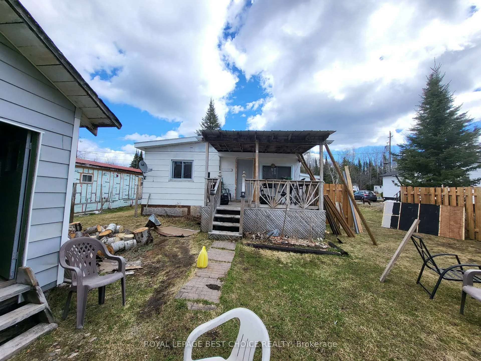 Photo 23 of 208 Goward Avenue, Temagami — HOMEH