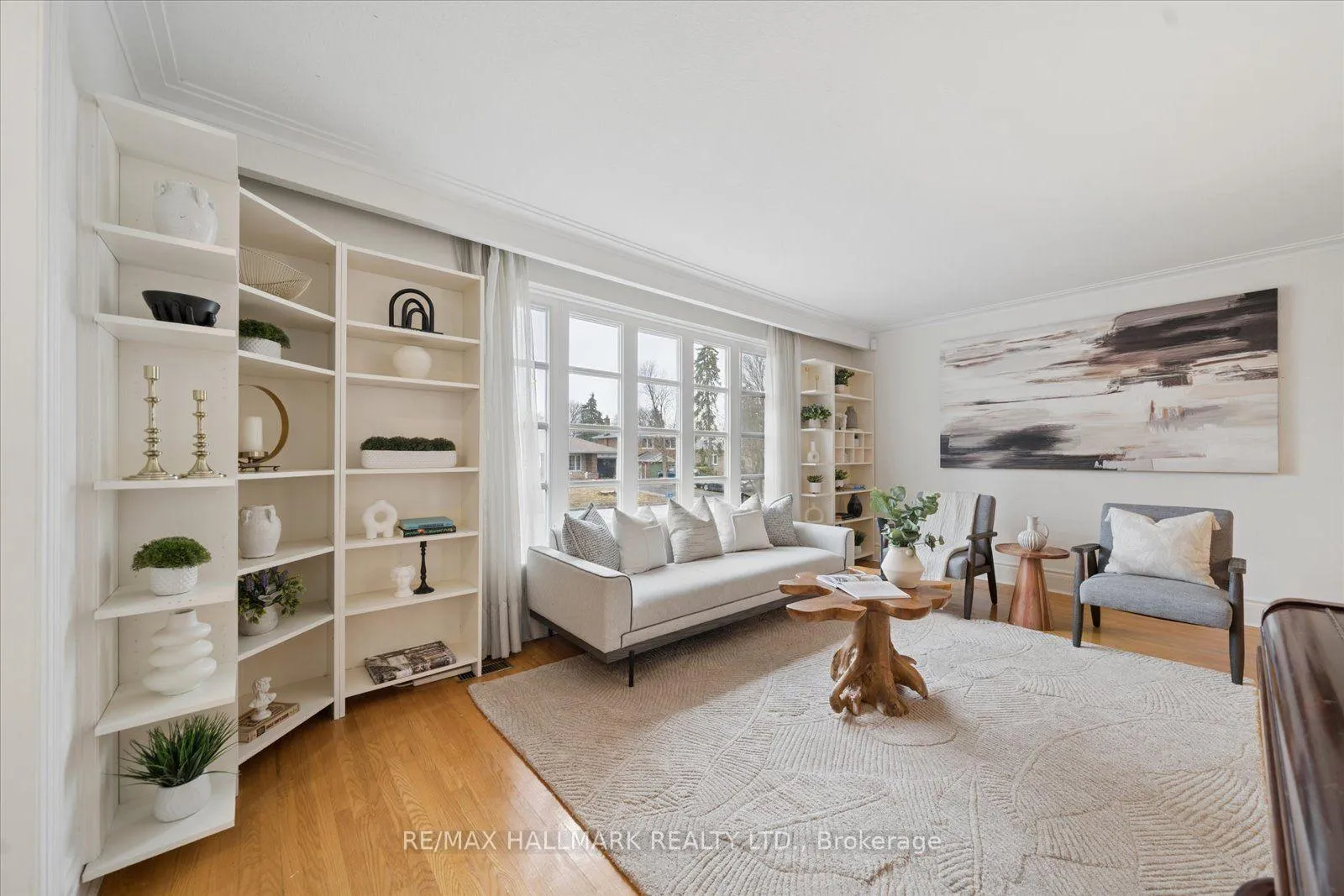 Photo 5 of 2 Valleycrest Avenue, Markham, Bullock — HOMEH