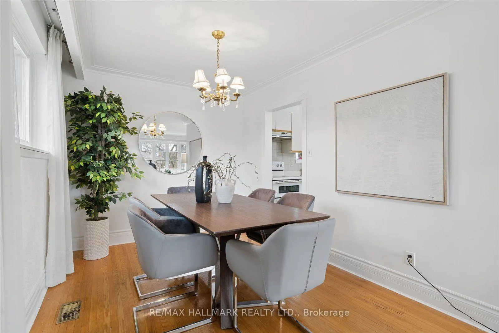 Photo 11 of 2 Valleycrest Avenue, Markham, Bullock — HOMEH