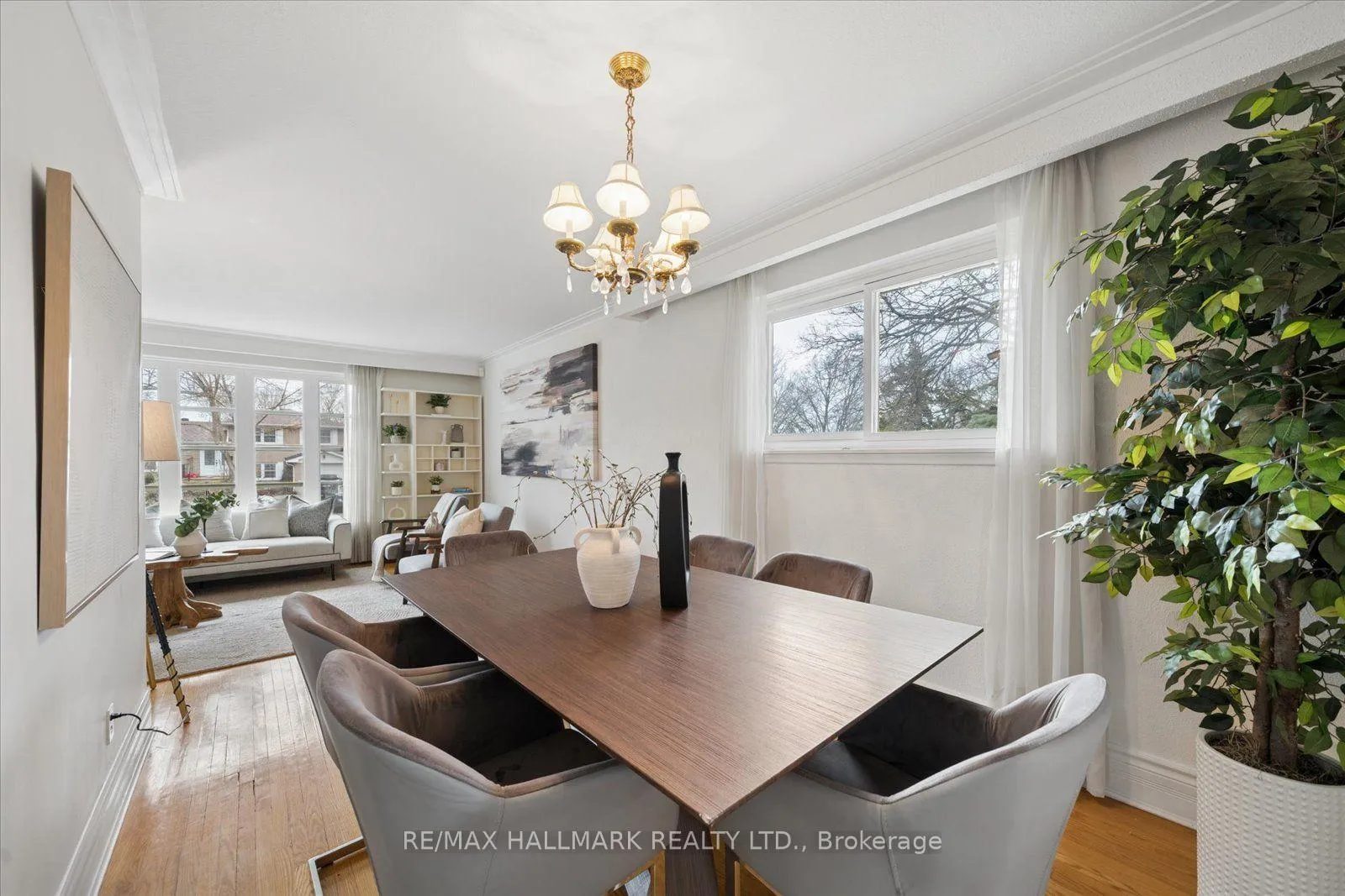 Photo 12 of 2 Valleycrest Avenue, Markham, Bullock — HOMEH