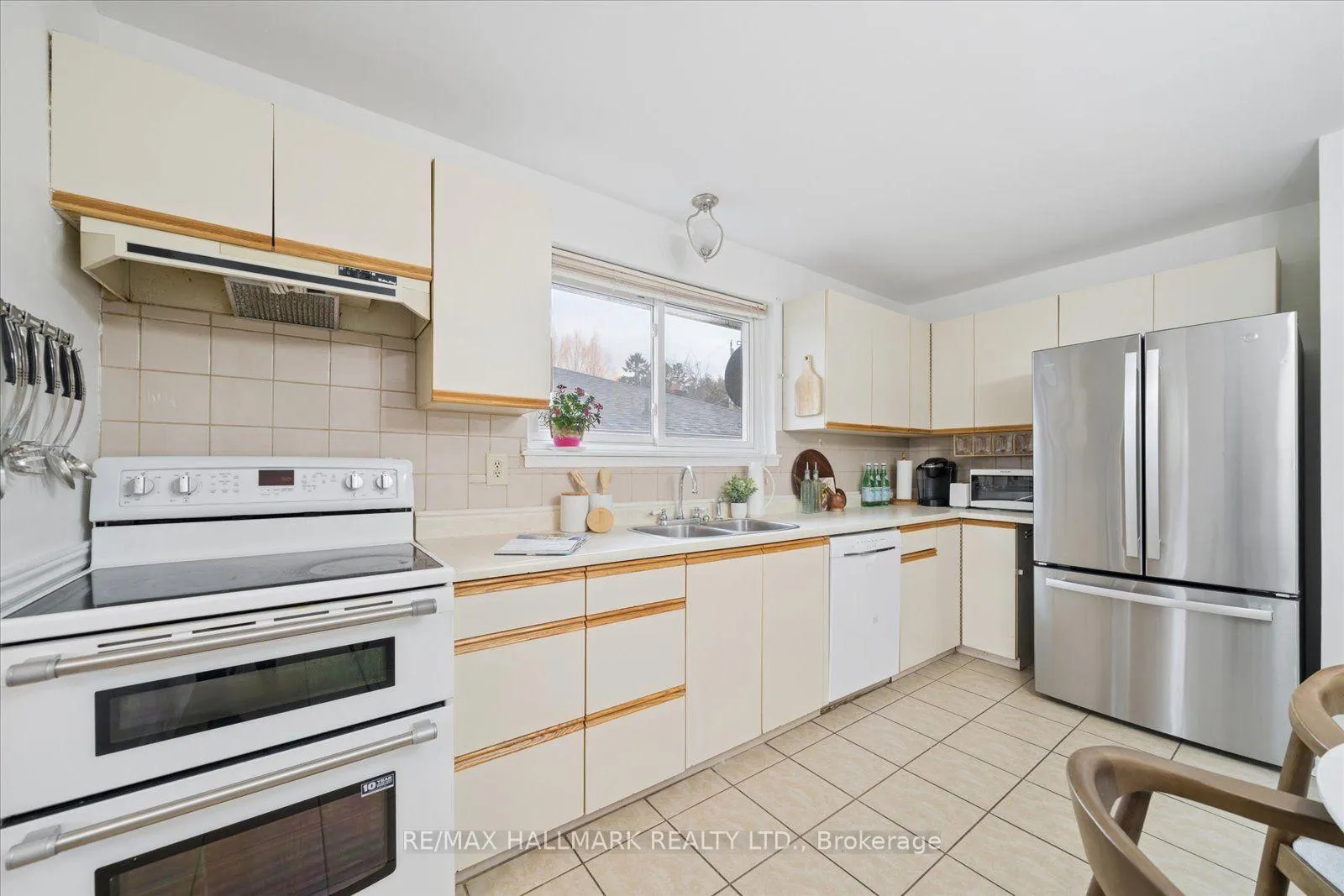 Photo 14 of 2 Valleycrest Avenue, Markham, Bullock — HOMEH