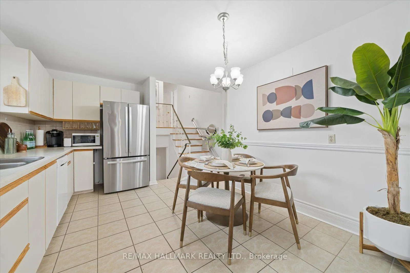 Photo 15 of 2 Valleycrest Avenue, Markham, Bullock — HOMEH