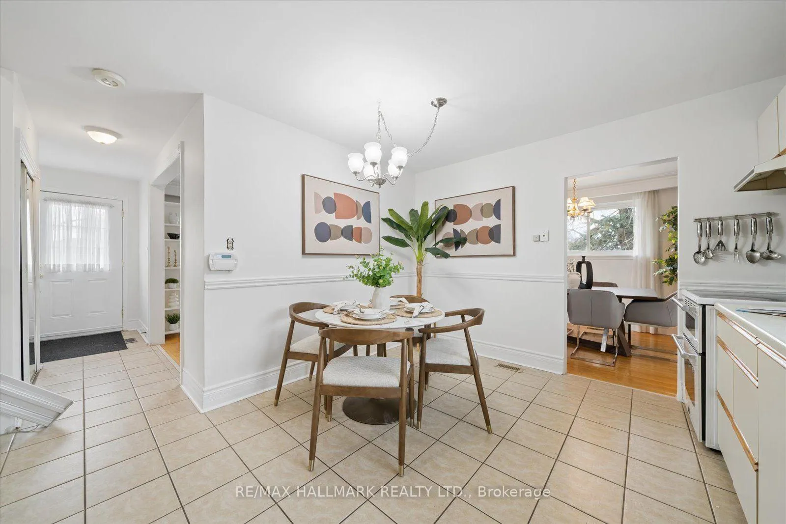 Photo 17 of 2 Valleycrest Avenue, Markham, Bullock — HOMEH