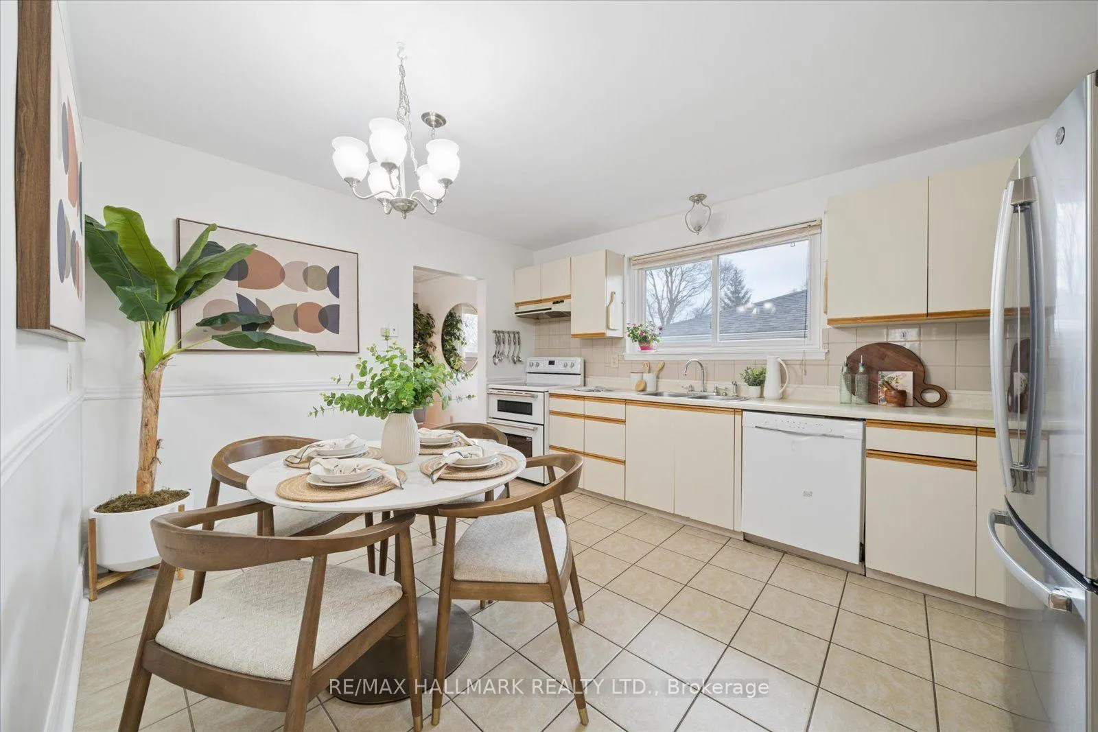 Photo 18 of 2 Valleycrest Avenue, Markham, Bullock — HOMEH