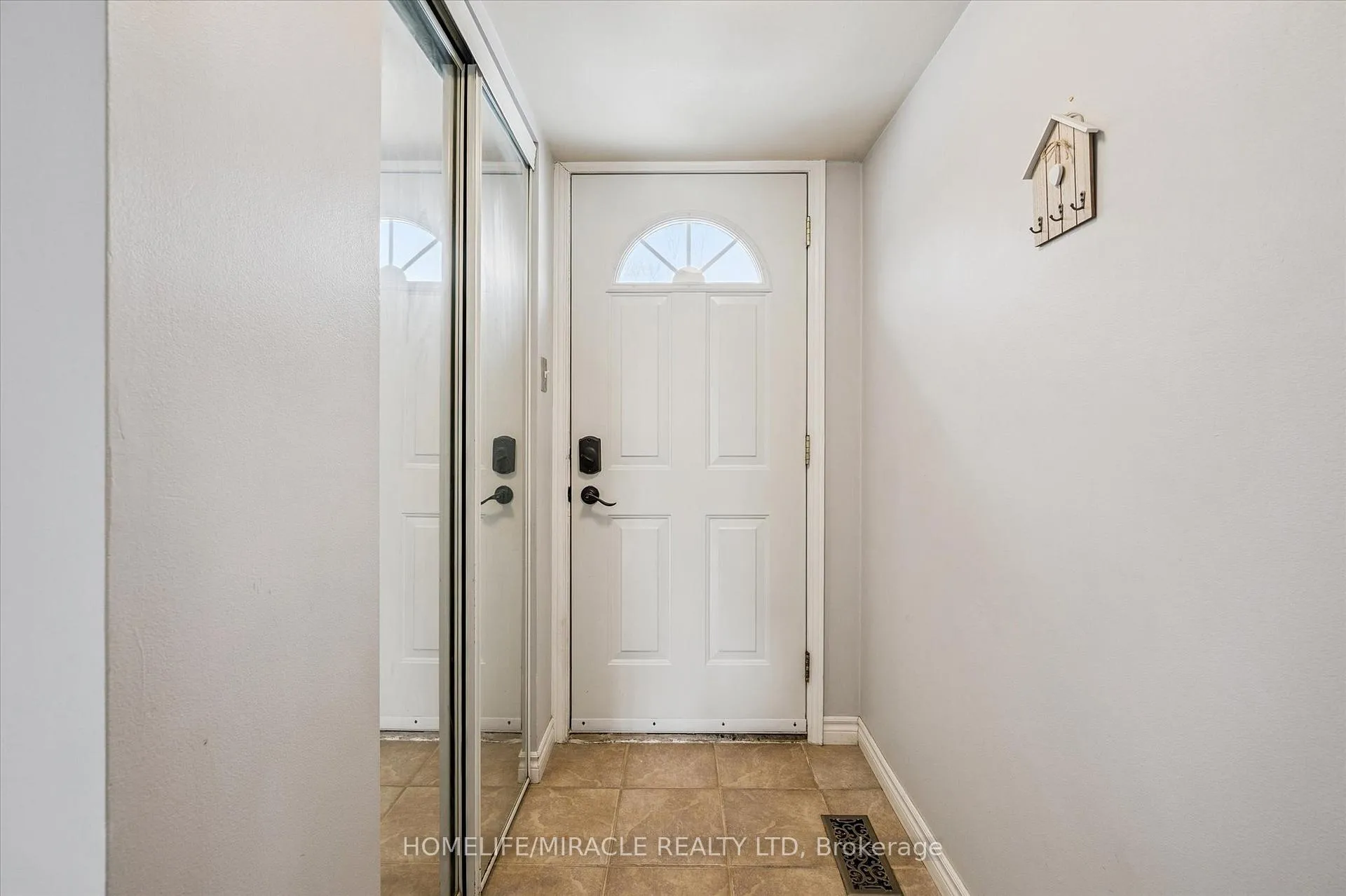 Photo 6 of Unit 9, 210 Glamis Road, Cambridge — HOMEH