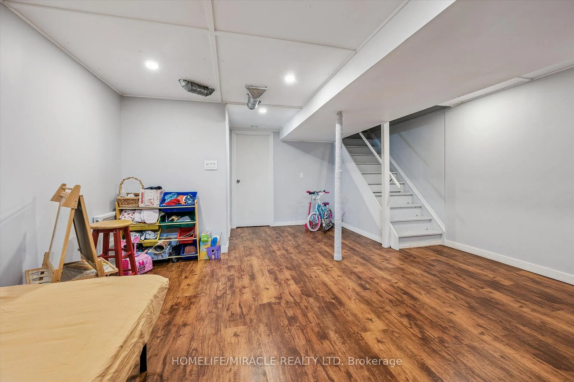 Photo 32 of Unit 9, 210 Glamis Road, Cambridge — HOMEH