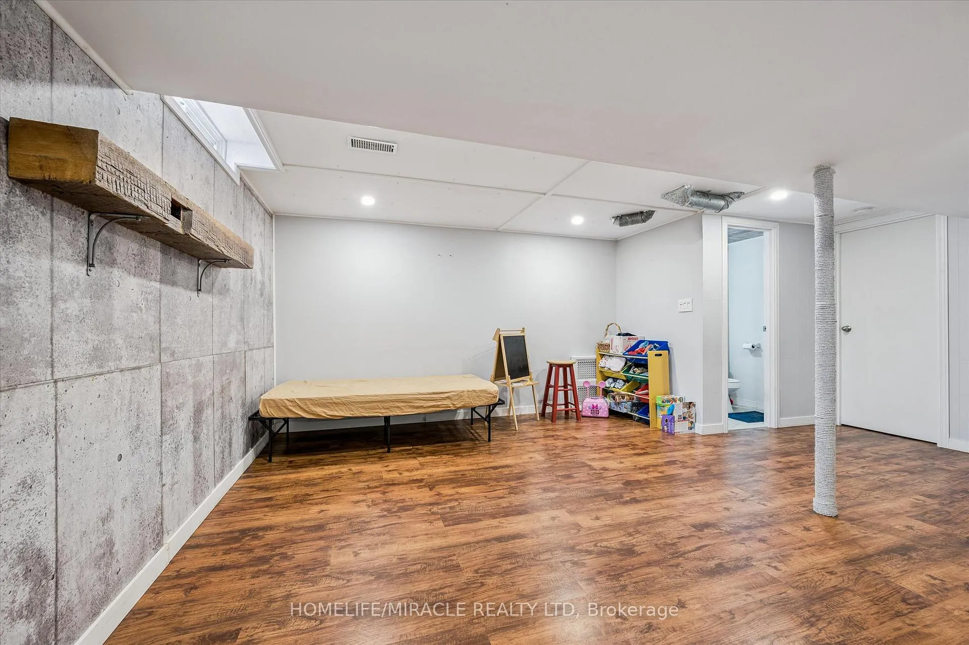 Photo 35 of Unit 9, 210 Glamis Road, Cambridge — HOMEH