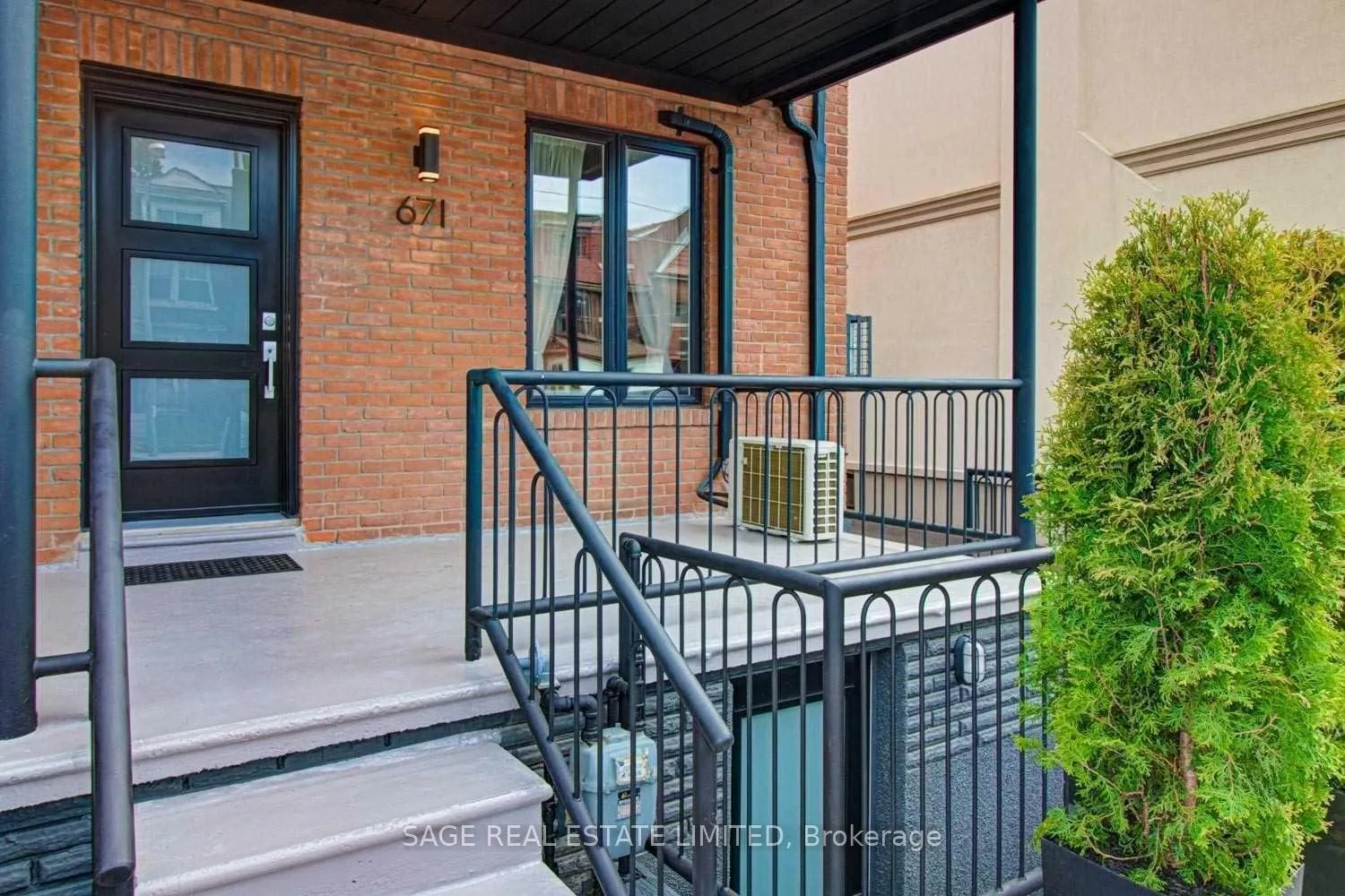 Photo 2 of Unit Lower, 671 Dufferin Street, Toronto, Little Portugal — HOMEH
