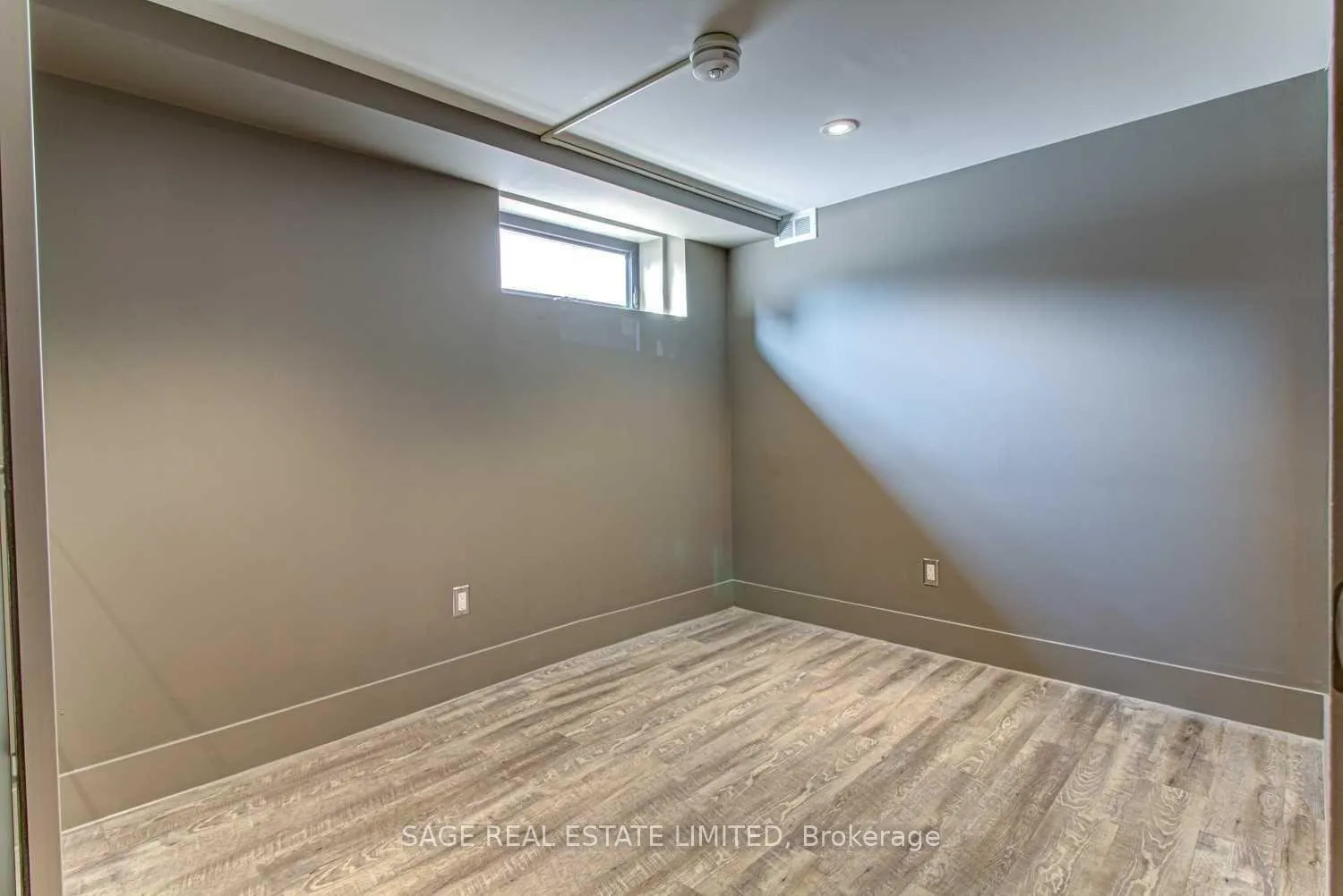 Photo 6 of Unit Lower, 671 Dufferin Street, Toronto, Little Portugal — HOMEH