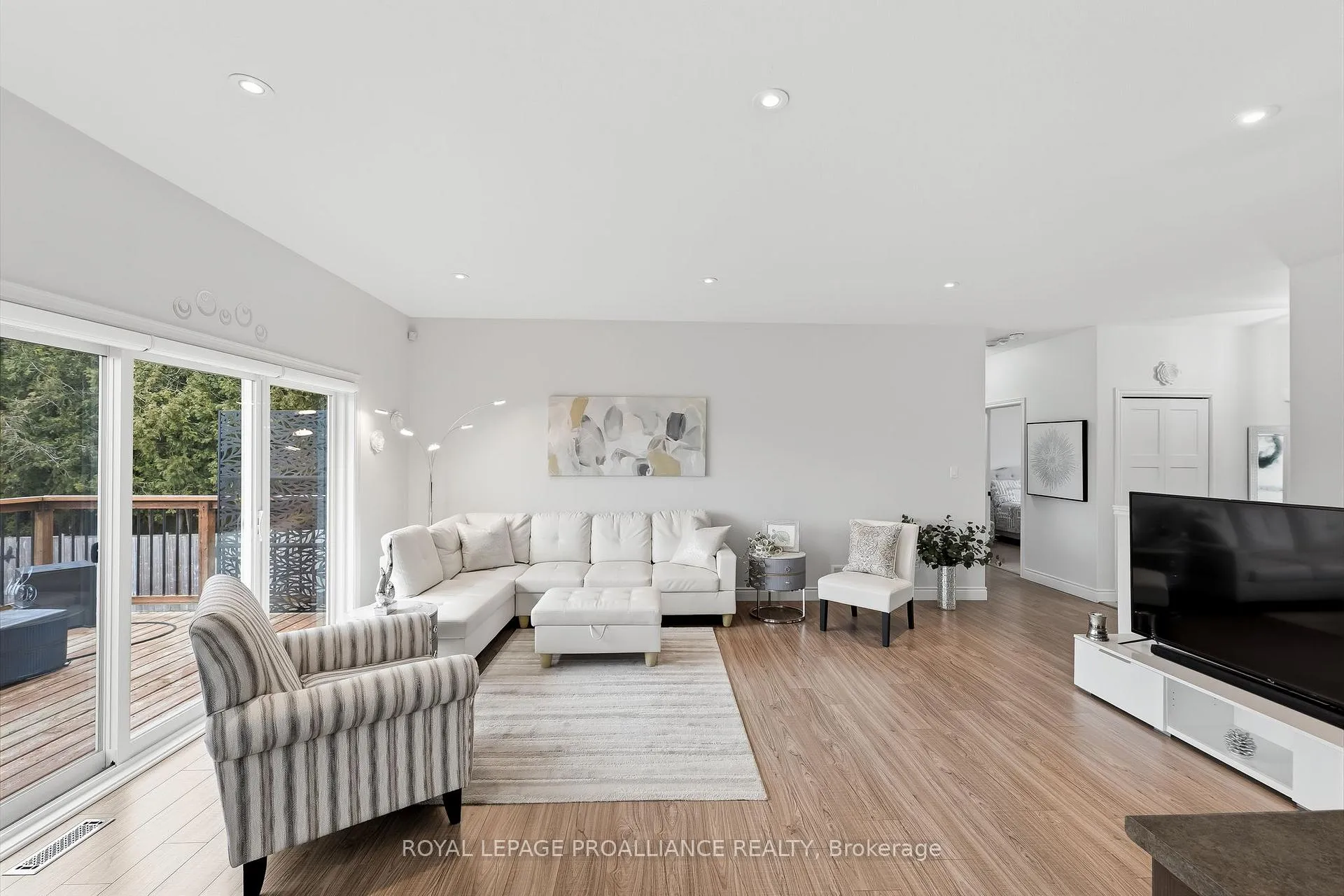 Photo 8 of 305 Raglan Street, Brighton — HOMEH