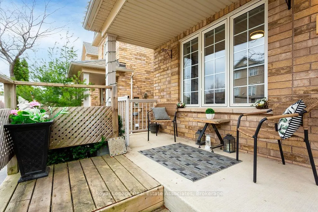 Photo 2 of 2260 Greening Lane, Burlington, Orchard — HOMEH