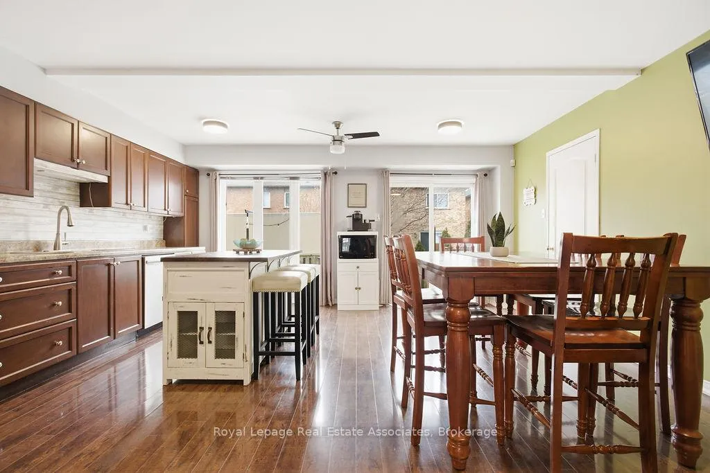 Photo 4 of 2260 Greening Lane, Burlington, Orchard — HOMEH