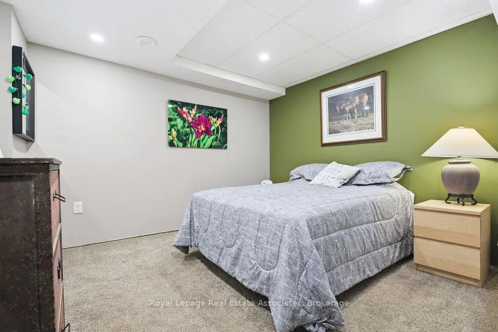 Photo 21 of 2260 Greening Lane, Burlington, Orchard — HOMEH