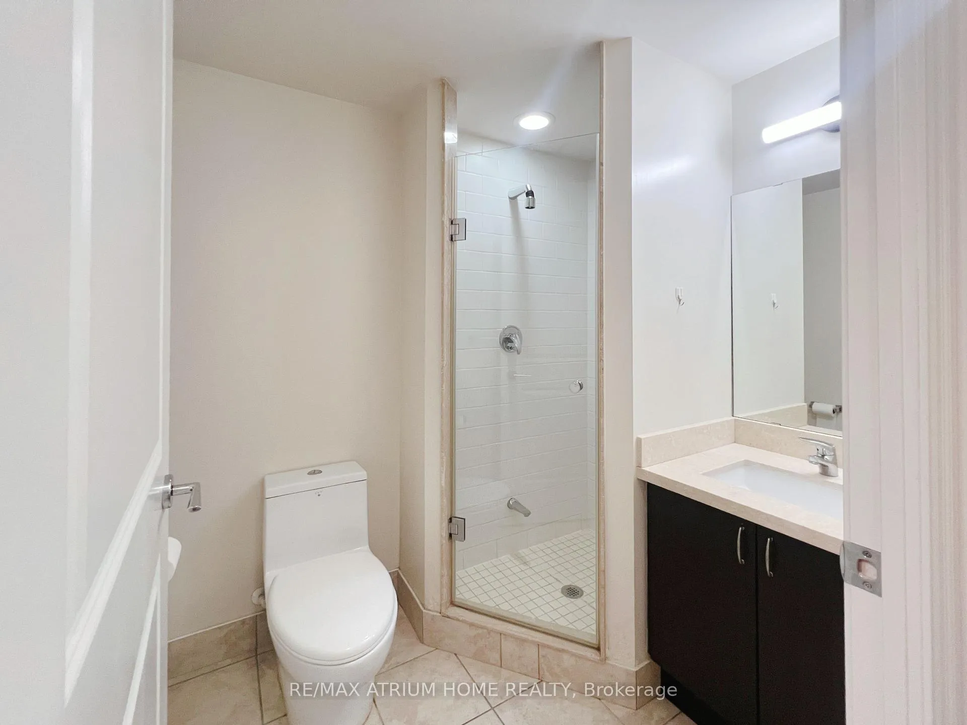 Photo 8 of Unit 307, 1 Upper Duke Crescent, Markham, Unionville — HOMEH