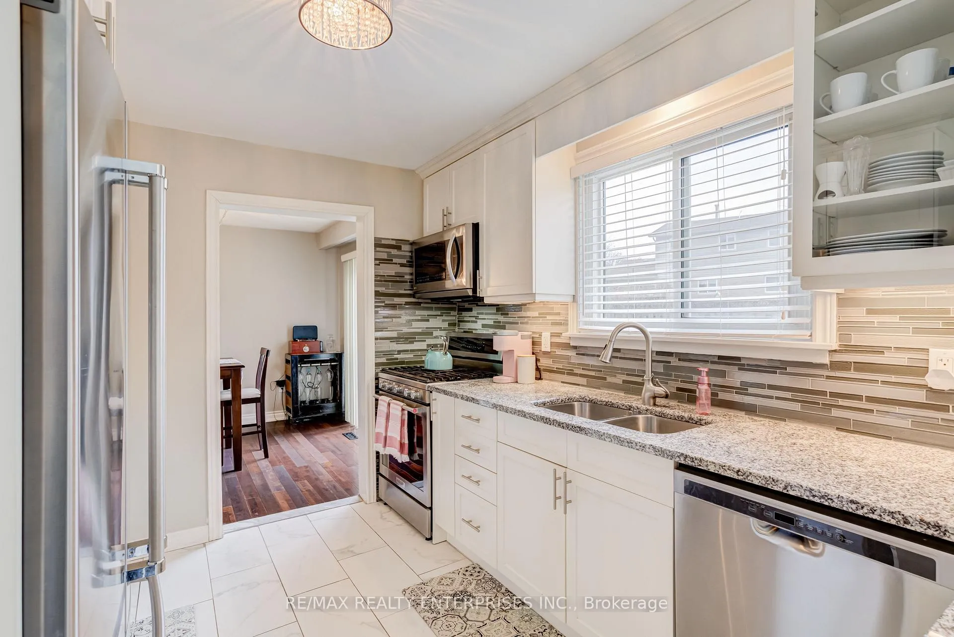 Photo 21 of 1311 Aldridge Crescent, Burlington, Palmer — HOMEH