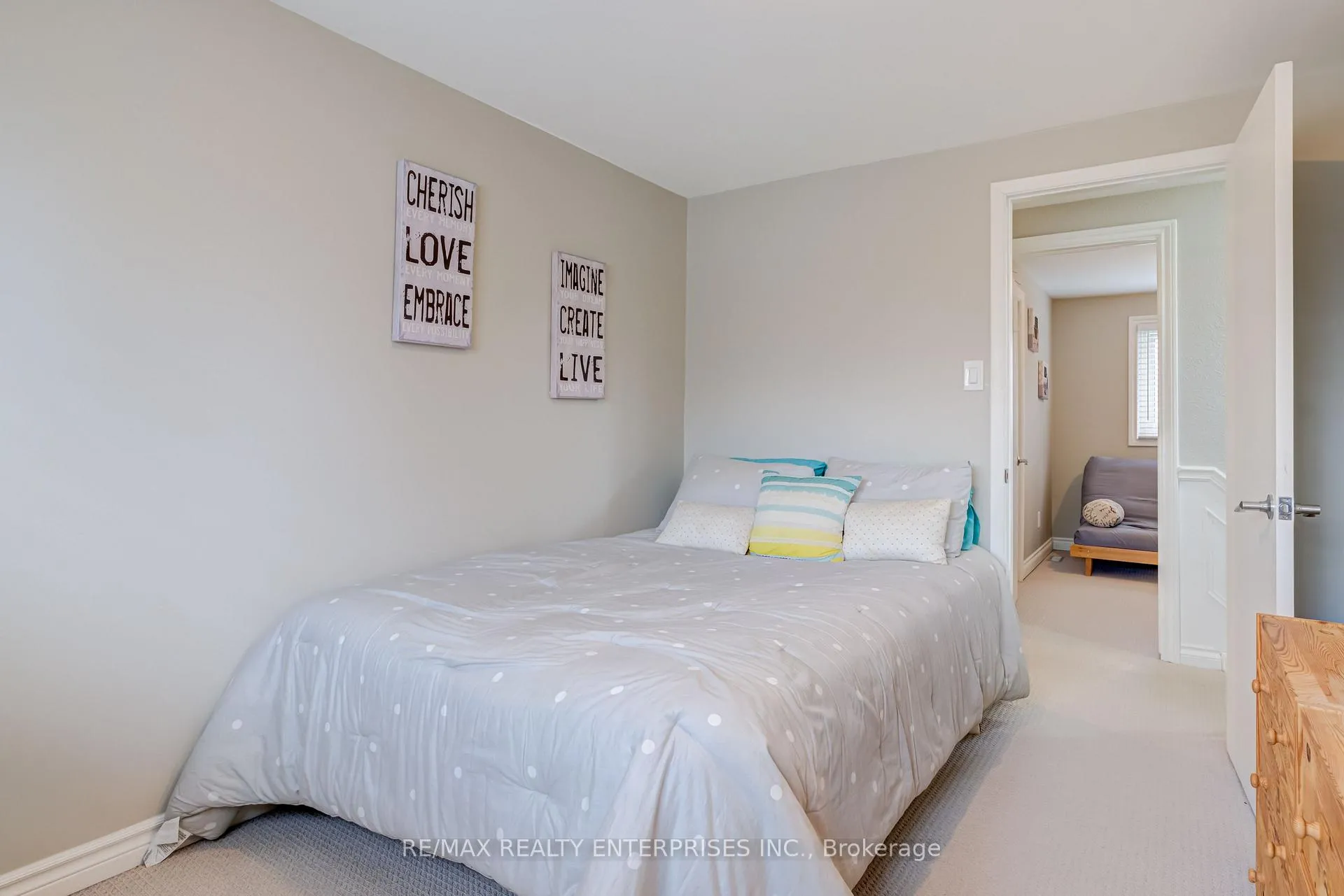 Photo 31 of 1311 Aldridge Crescent, Burlington, Palmer — HOMEH