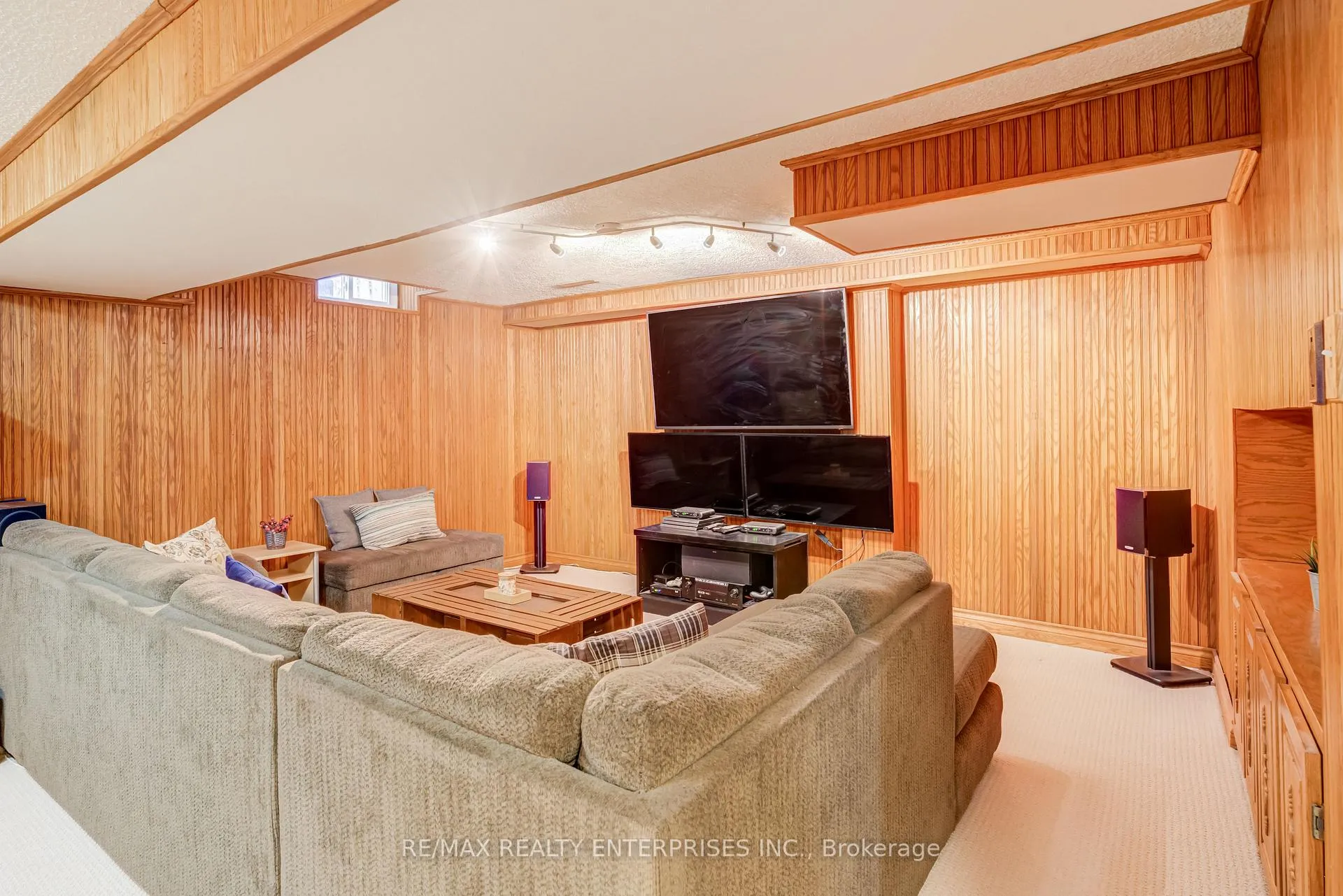 Photo 39 of 1311 Aldridge Crescent, Burlington, Palmer — HOMEH