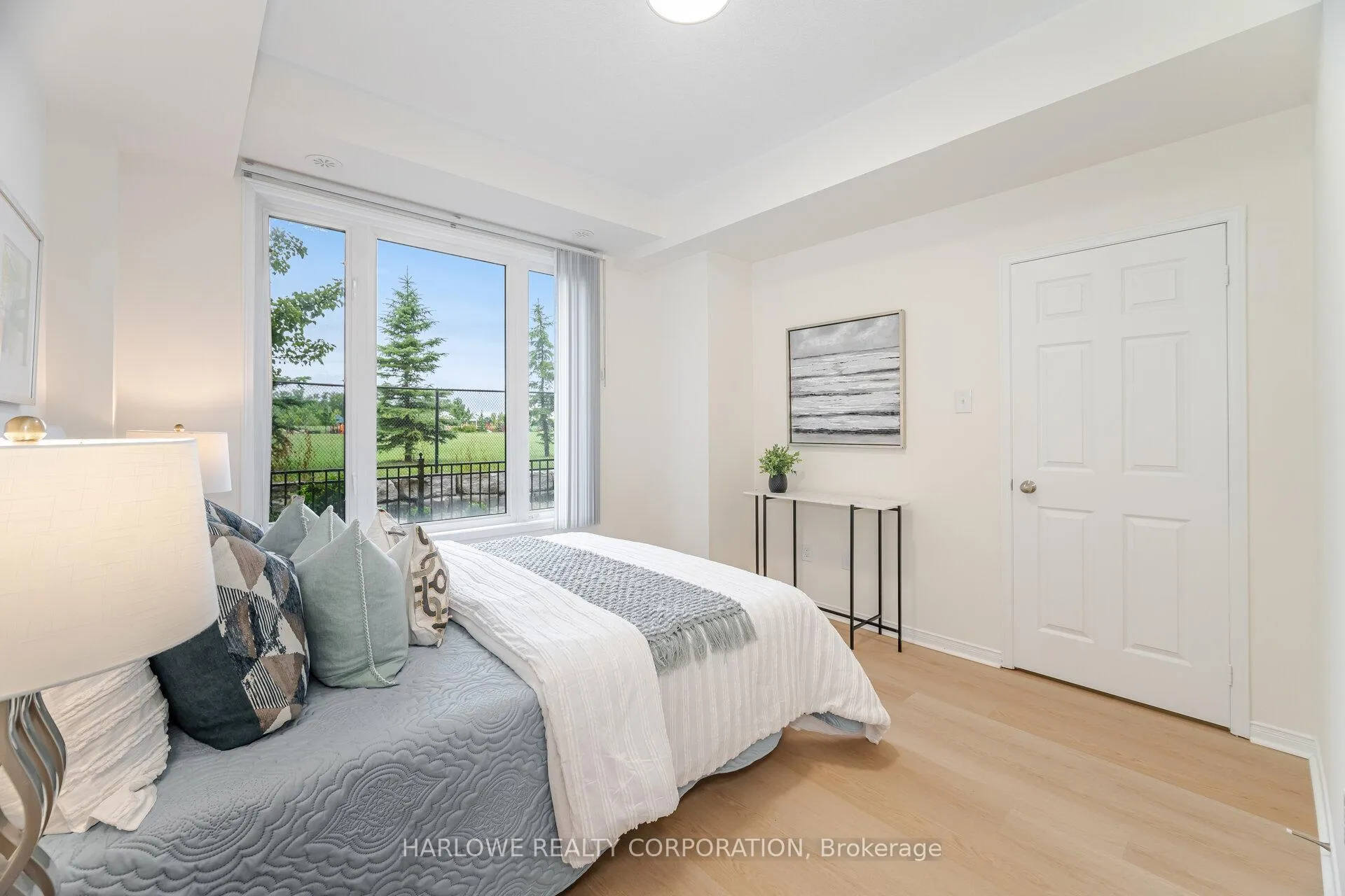 Photo 7 of Unit 11, 60 Fairwood Circle, Brampton, Sandringham-Wellington — HOMEH