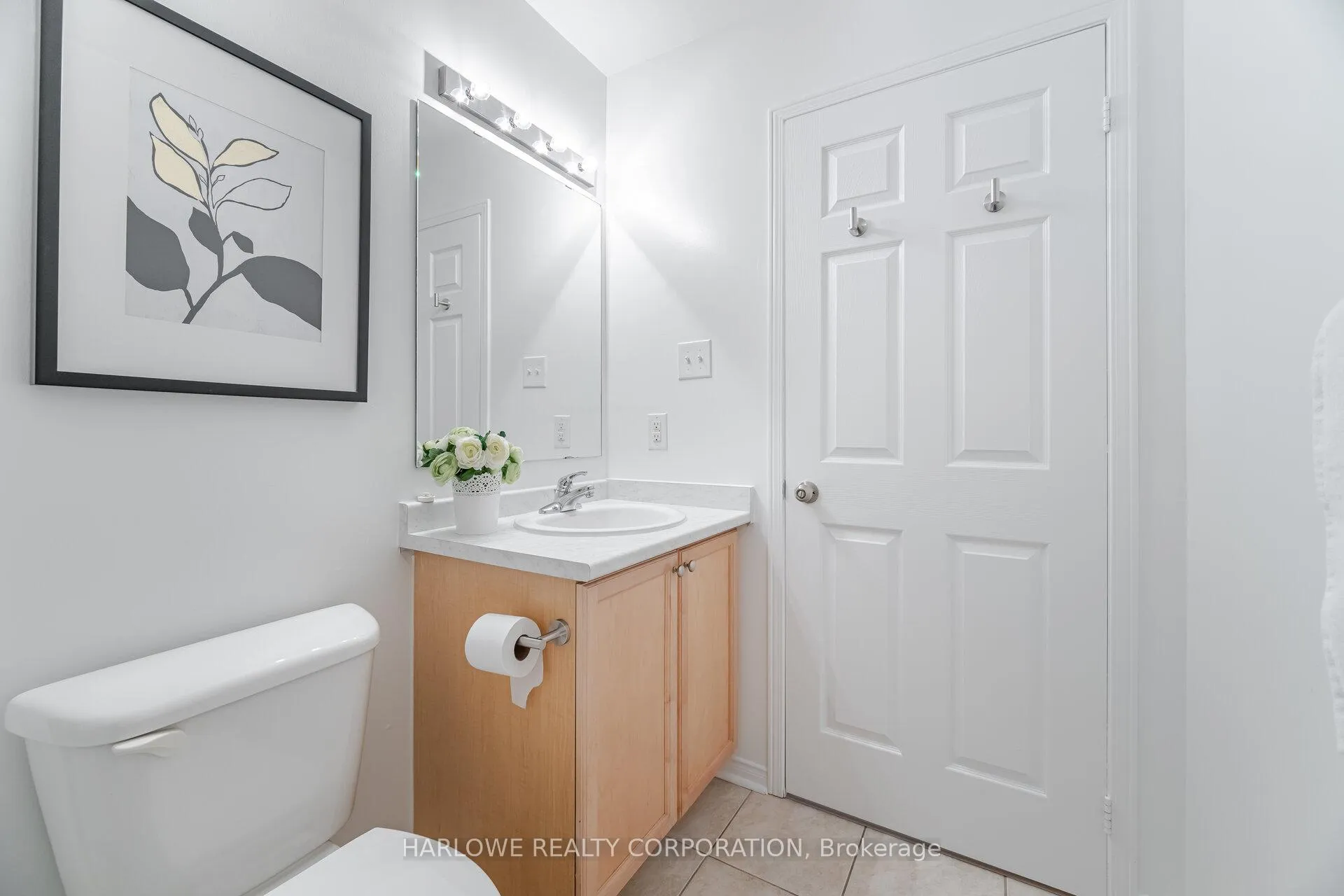 Photo 12 of Unit 11, 60 Fairwood Circle, Brampton, Sandringham-Wellington — HOMEH