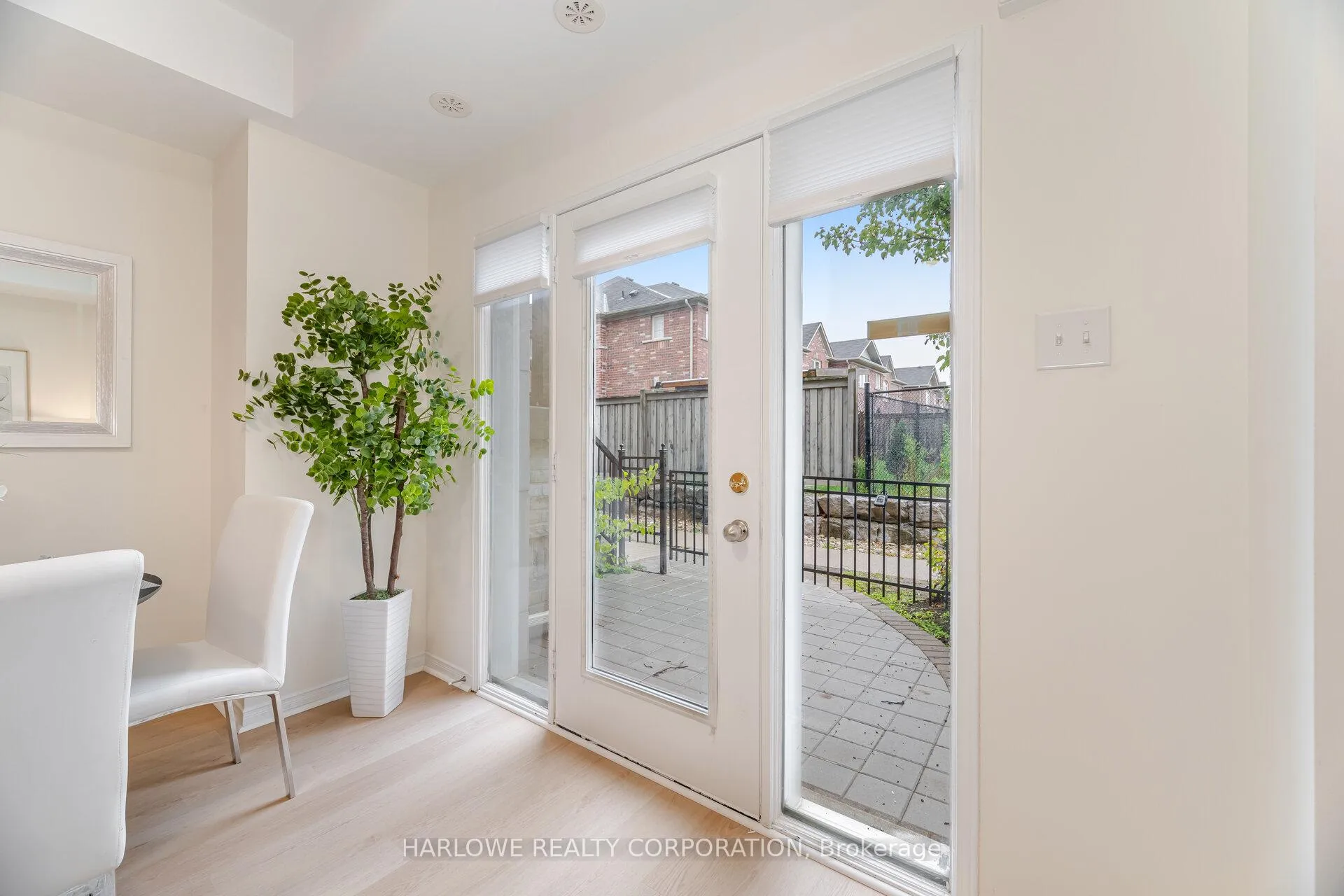 Photo 15 of Unit 11, 60 Fairwood Circle, Brampton, Sandringham-Wellington — HOMEH