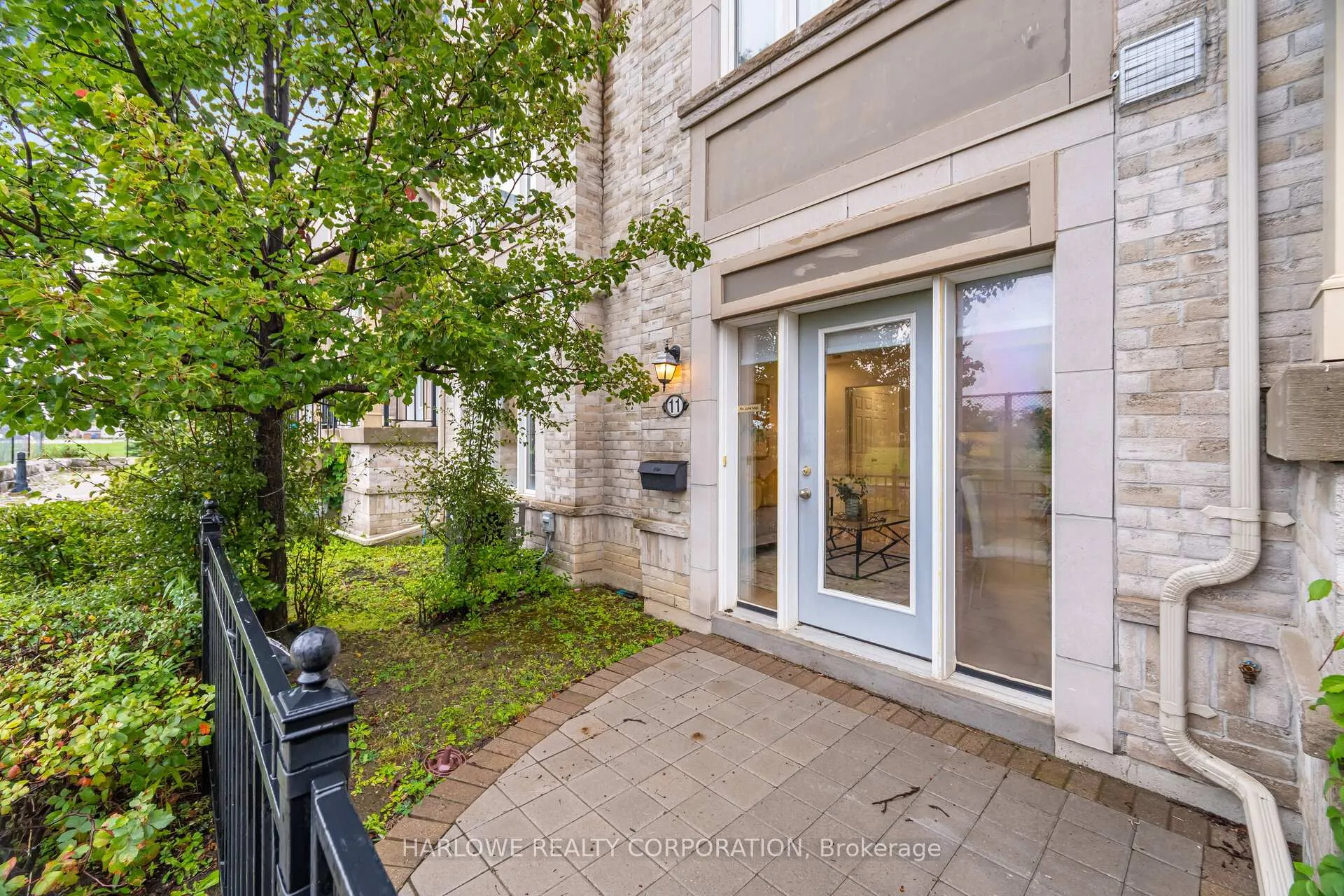 Photo 17 of Unit 11, 60 Fairwood Circle, Brampton, Sandringham-Wellington — HOMEH