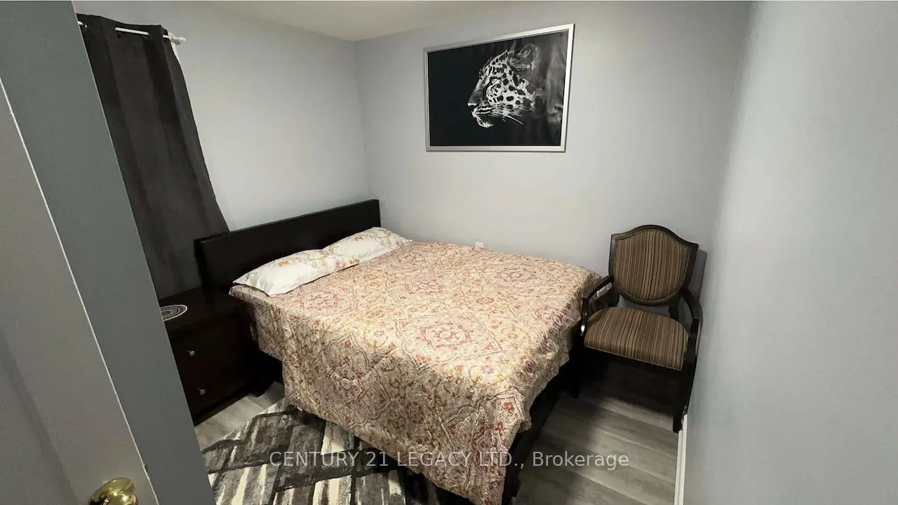 Photo 7 of Unit Unit B, 398 Albion Road, Etobicoke, Elms-Old Rexdale — HOMEH