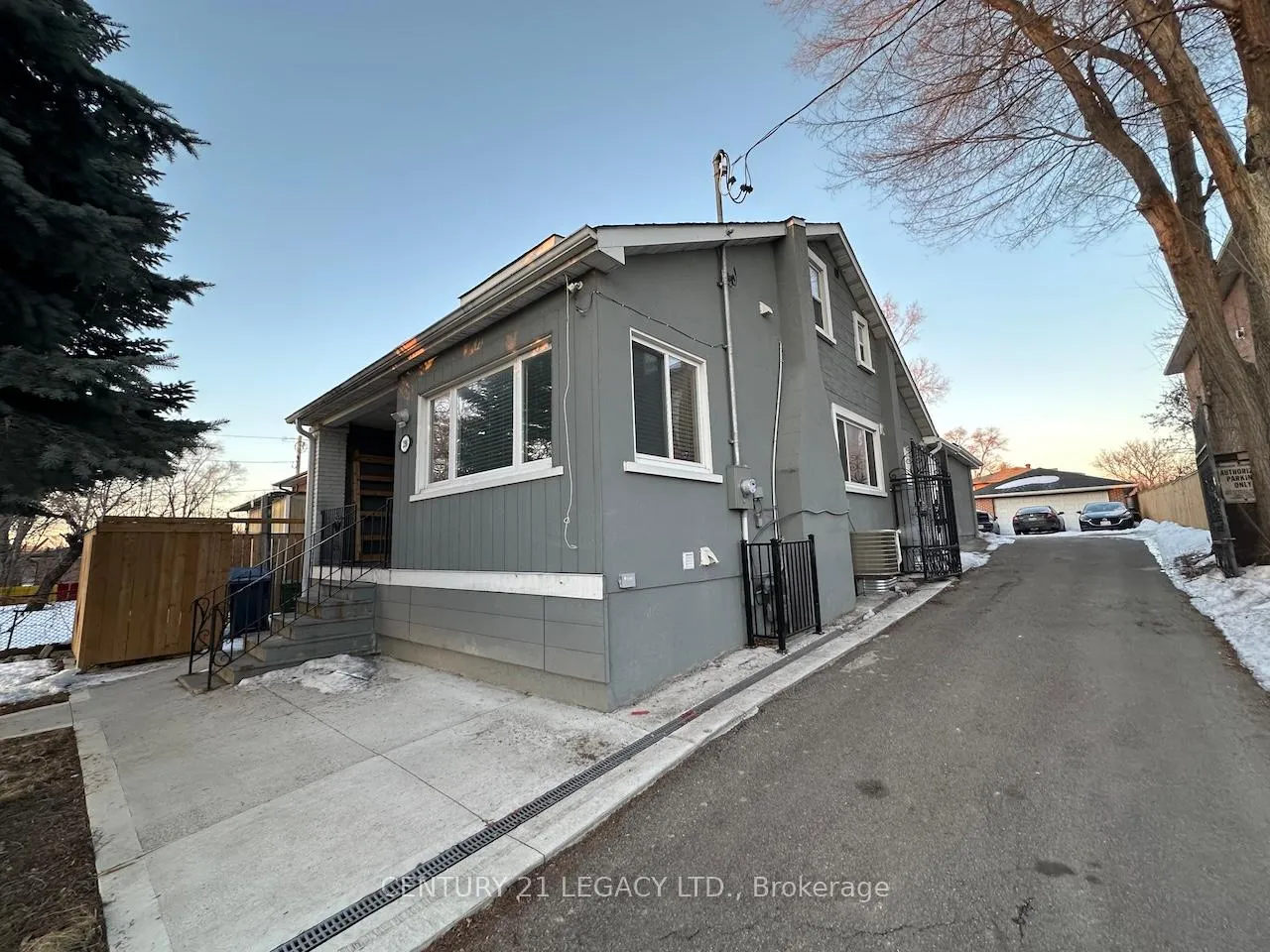 Photo 15 of Unit Unit B, 398 Albion Road, Etobicoke, Elms-Old Rexdale — HOMEH