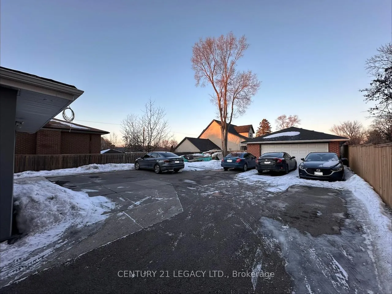 Photo 17 of Unit Unit B, 398 Albion Road, Etobicoke, Elms-Old Rexdale — HOMEH