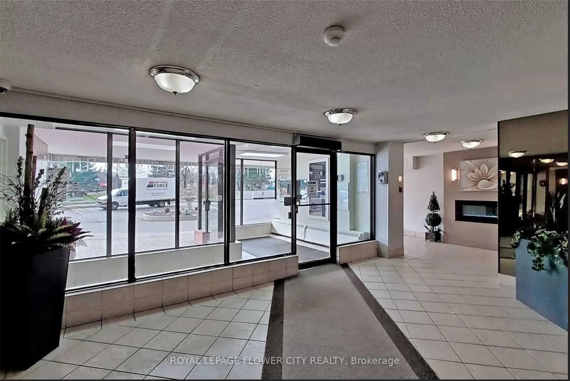 Photo 2 of Unit 2409, 18 Knightsbridge Road, Brampton, Queen Street Corridor — HOMEH