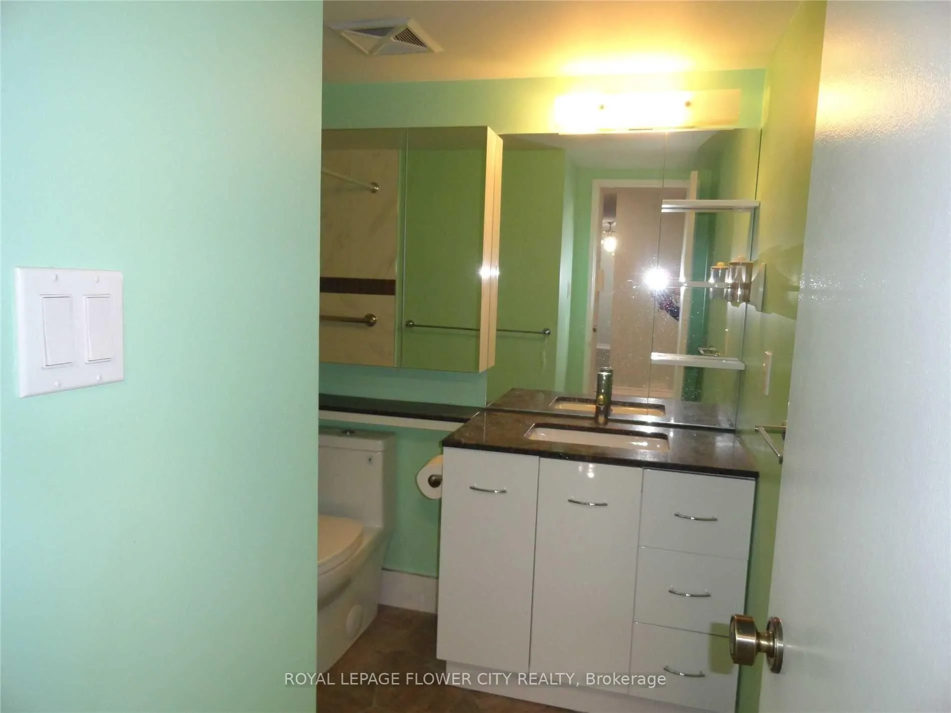 Photo 17 of Unit 2409, 18 Knightsbridge Road, Brampton, Queen Street Corridor — HOMEH
