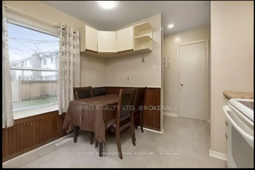 Front of Unit 41, 1020 Central Park Drive