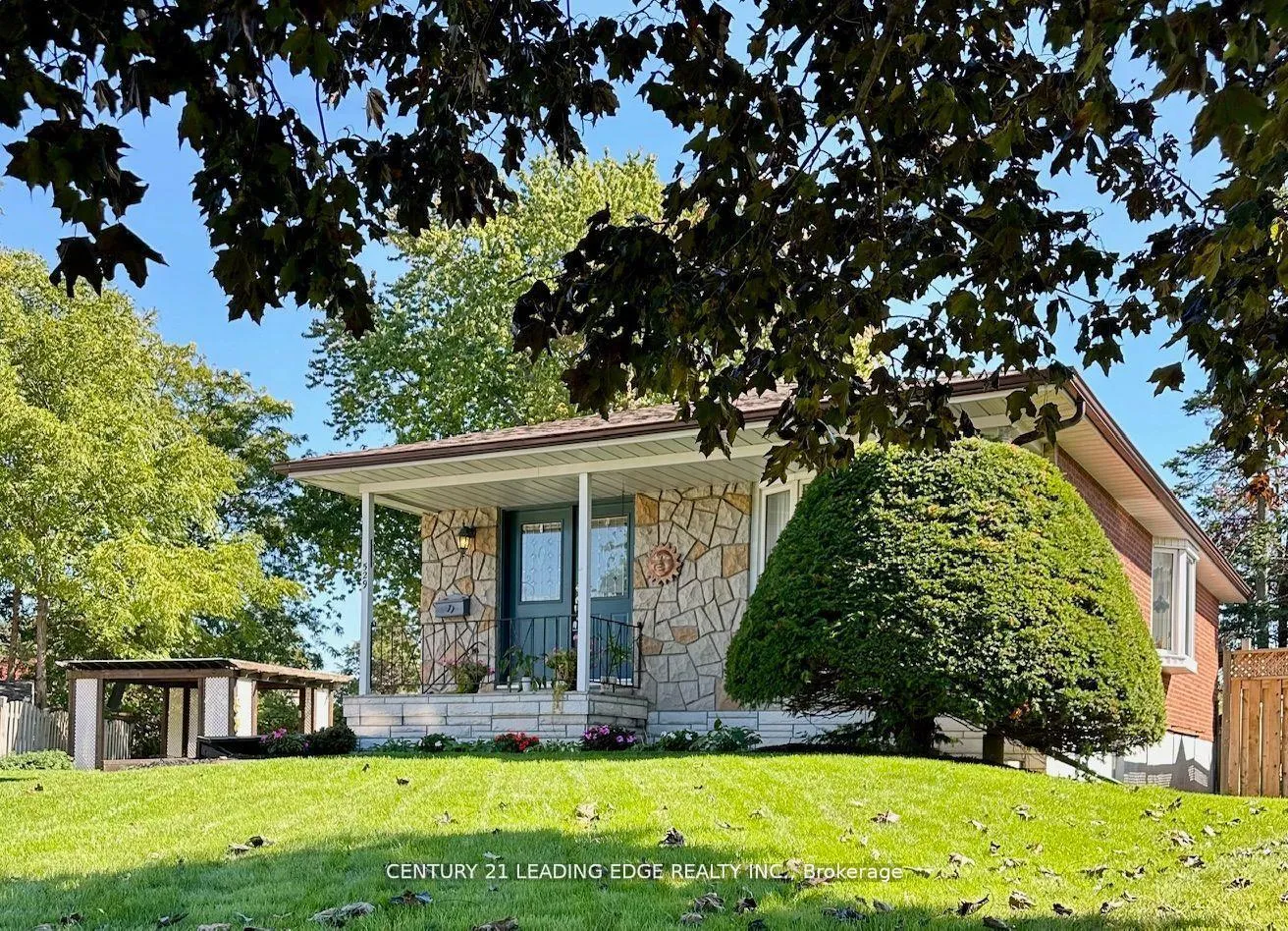 Photo 2 of 529 Carman Court, Oshawa, Donevan — HOMEH