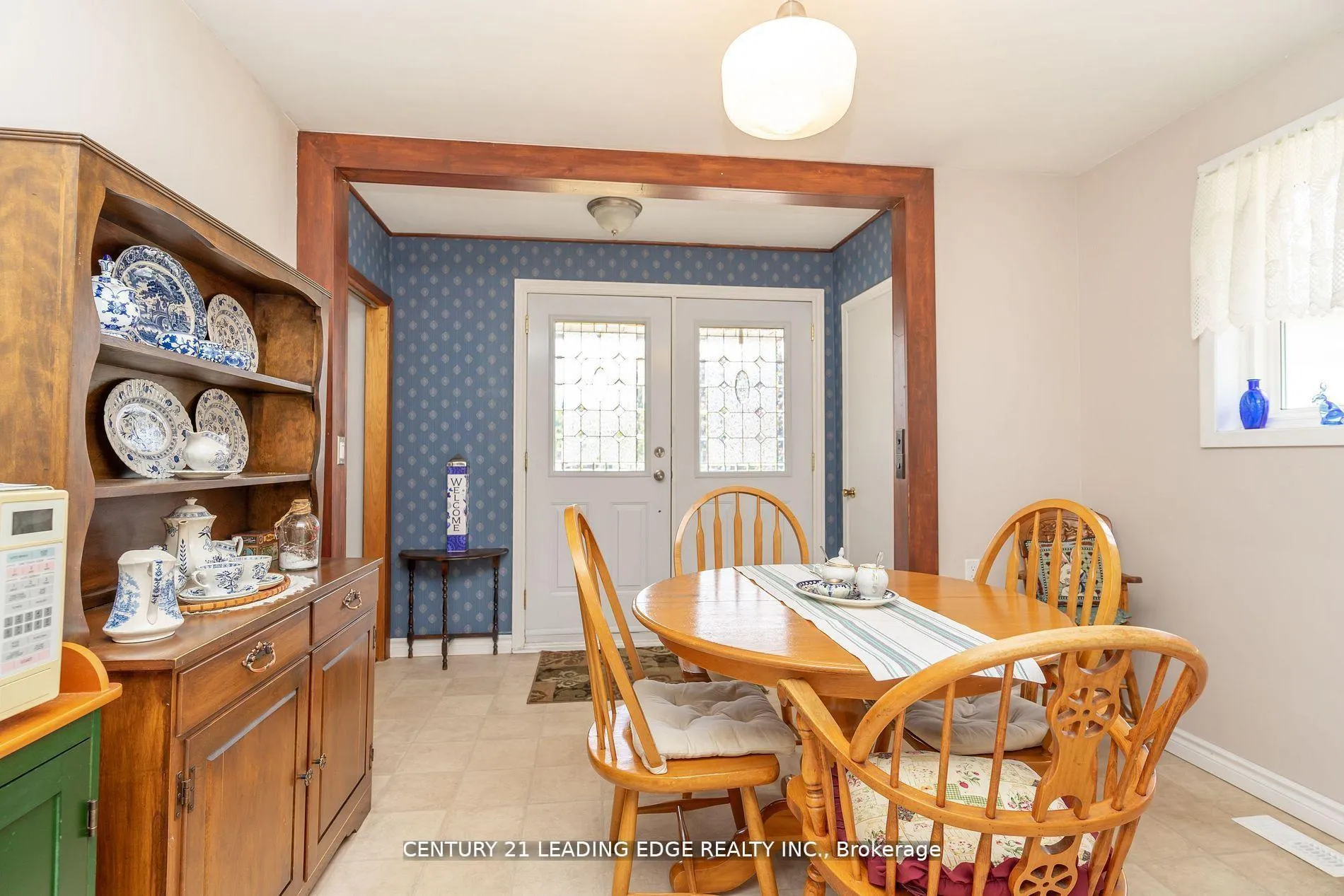 Photo 7 of 529 Carman Court, Oshawa, Donevan — HOMEH