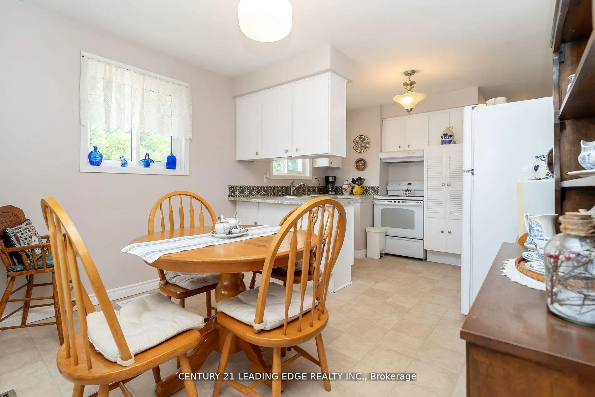 Photo 8 of 529 Carman Court, Oshawa, Donevan — HOMEH