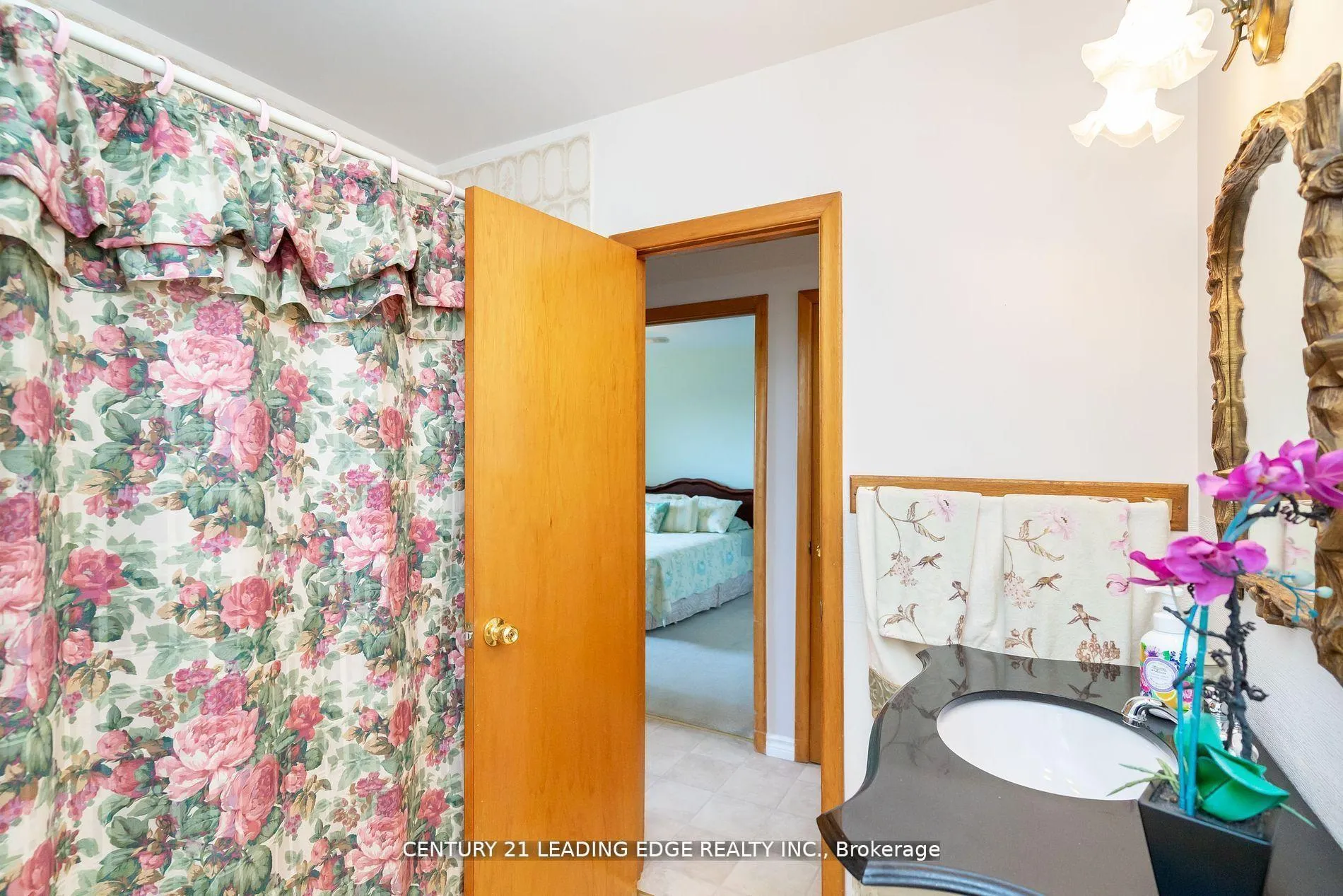 Photo 21 of 529 Carman Court, Oshawa, Donevan — HOMEH