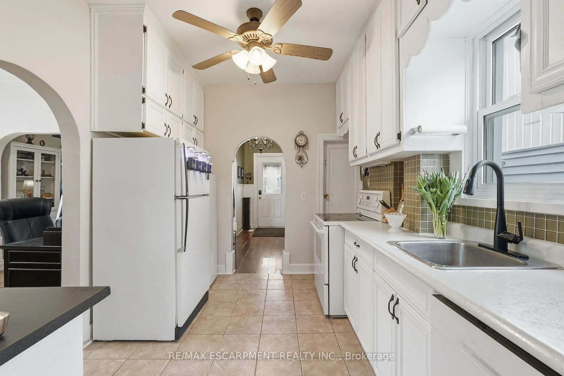 Photo 11 of 95 East 35th Street, Hamilton, Raleigh — HOMEH
