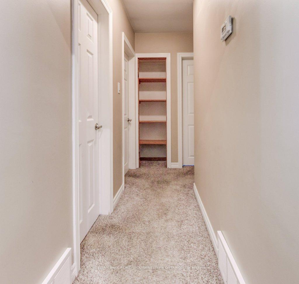 Photo 15 of 35 Vista Crescent, Kitchener — HOMEH