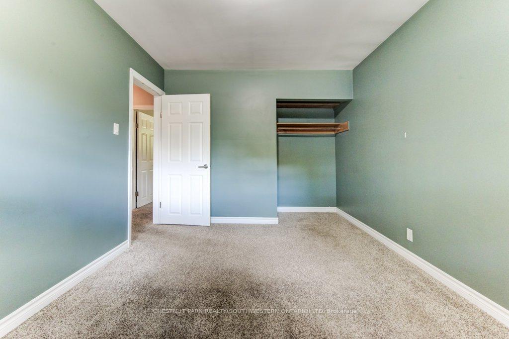 Photo 20 of 35 Vista Crescent, Kitchener — HOMEH