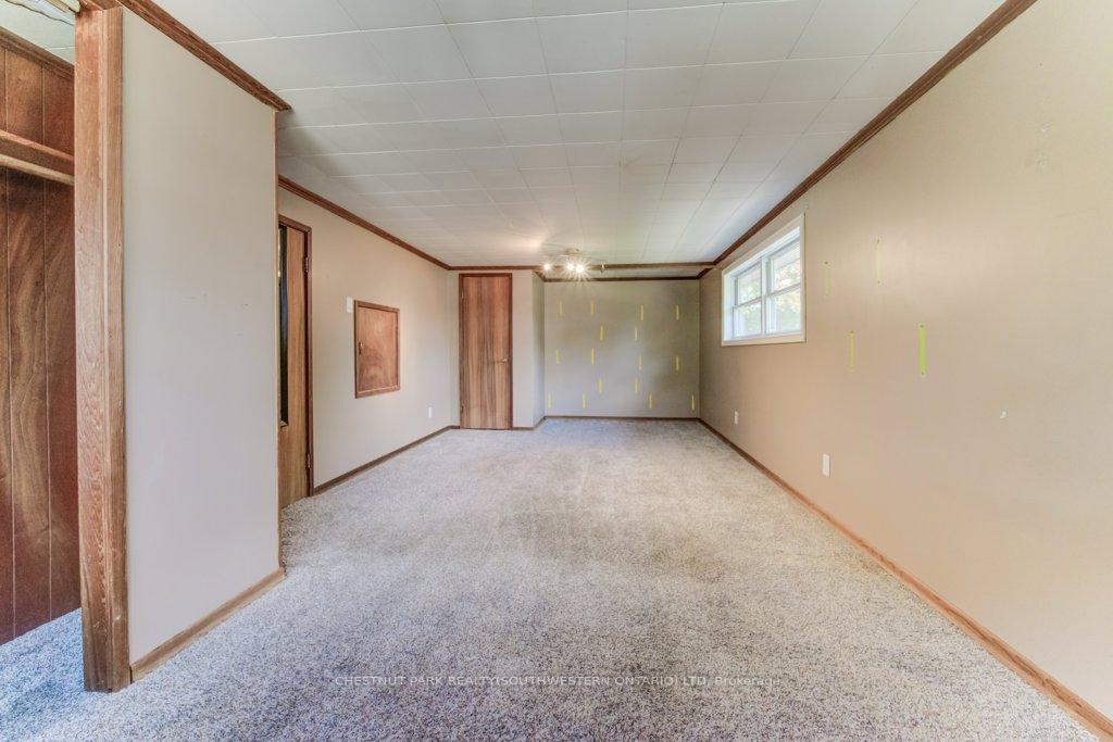 Photo 23 of 35 Vista Crescent, Kitchener — HOMEH