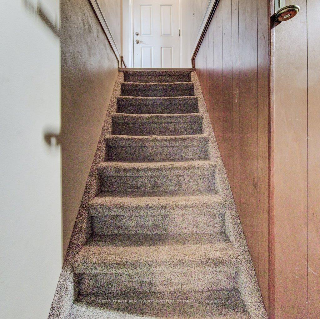 Photo 30 of 35 Vista Crescent, Kitchener — HOMEH