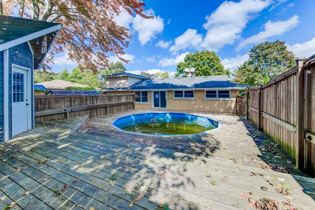 Photo 33 of 35 Vista Crescent, Kitchener — HOMEH