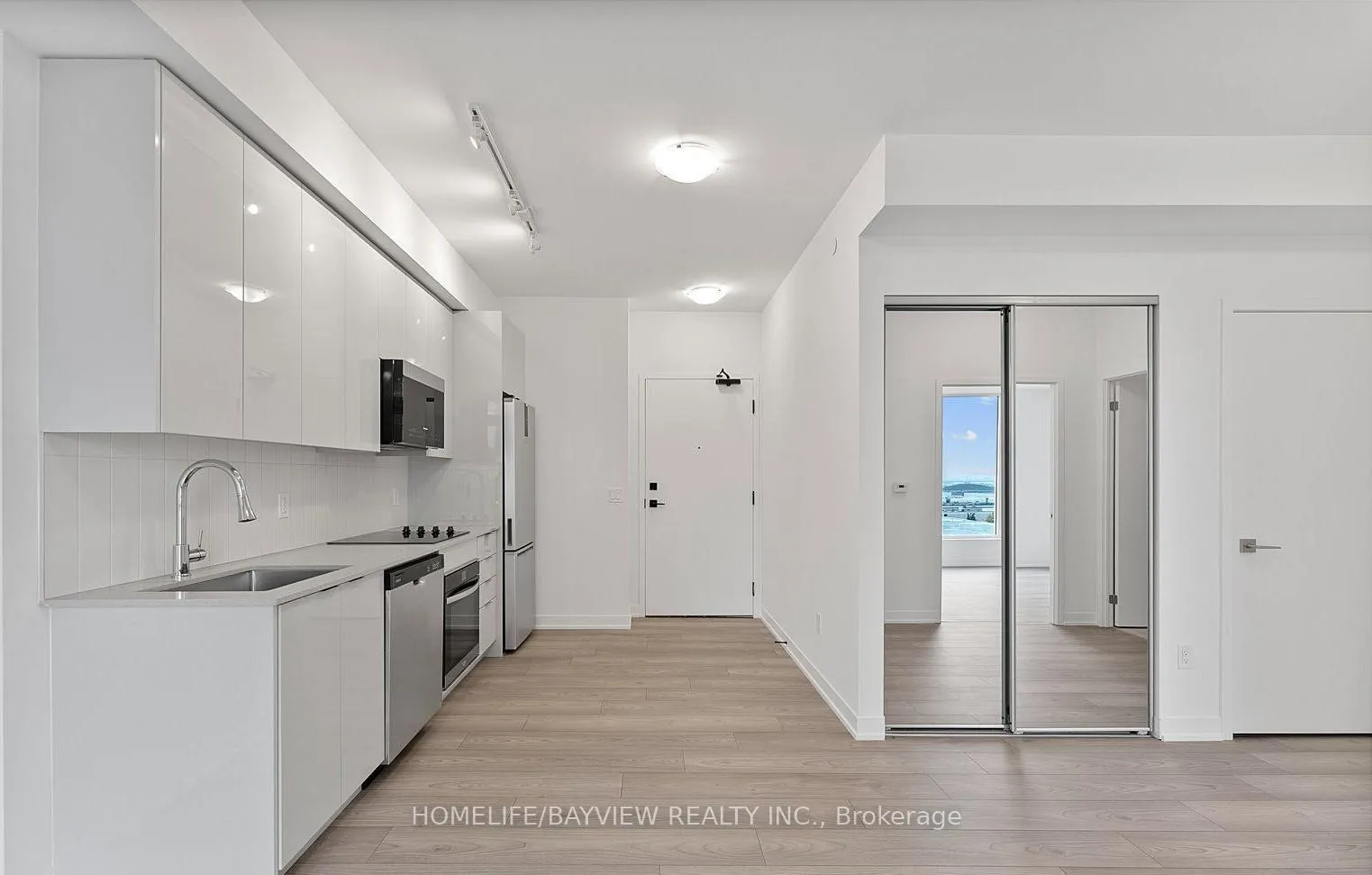 Photo 6 of Unit 2019, 10 abeja Street, Vaughan, Concord — HOMEH